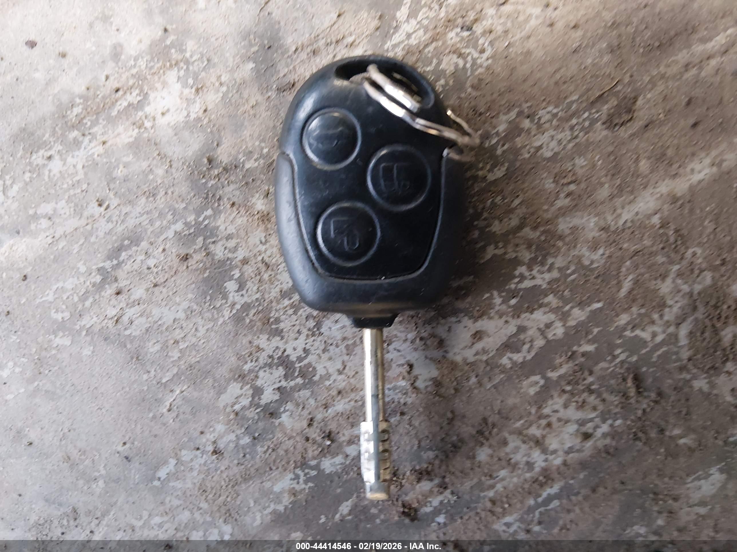 FORD TRANSIT image 11