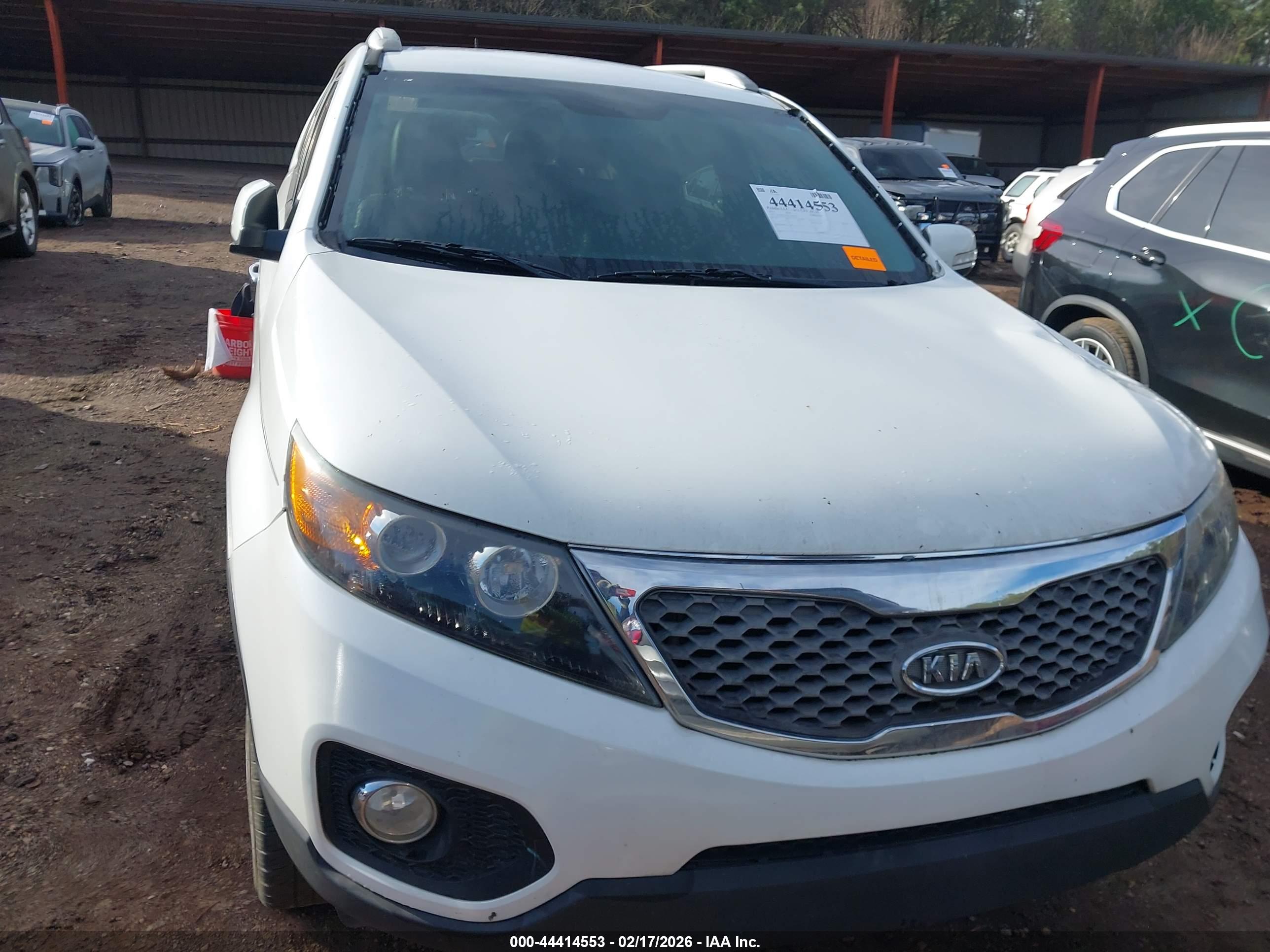 KIA SORENTO image 6