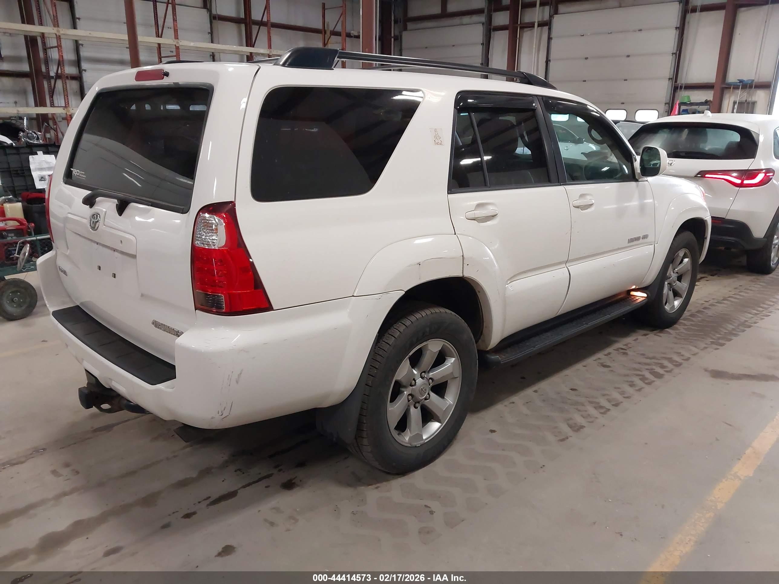 TOYOTA 4RUNNER image 4