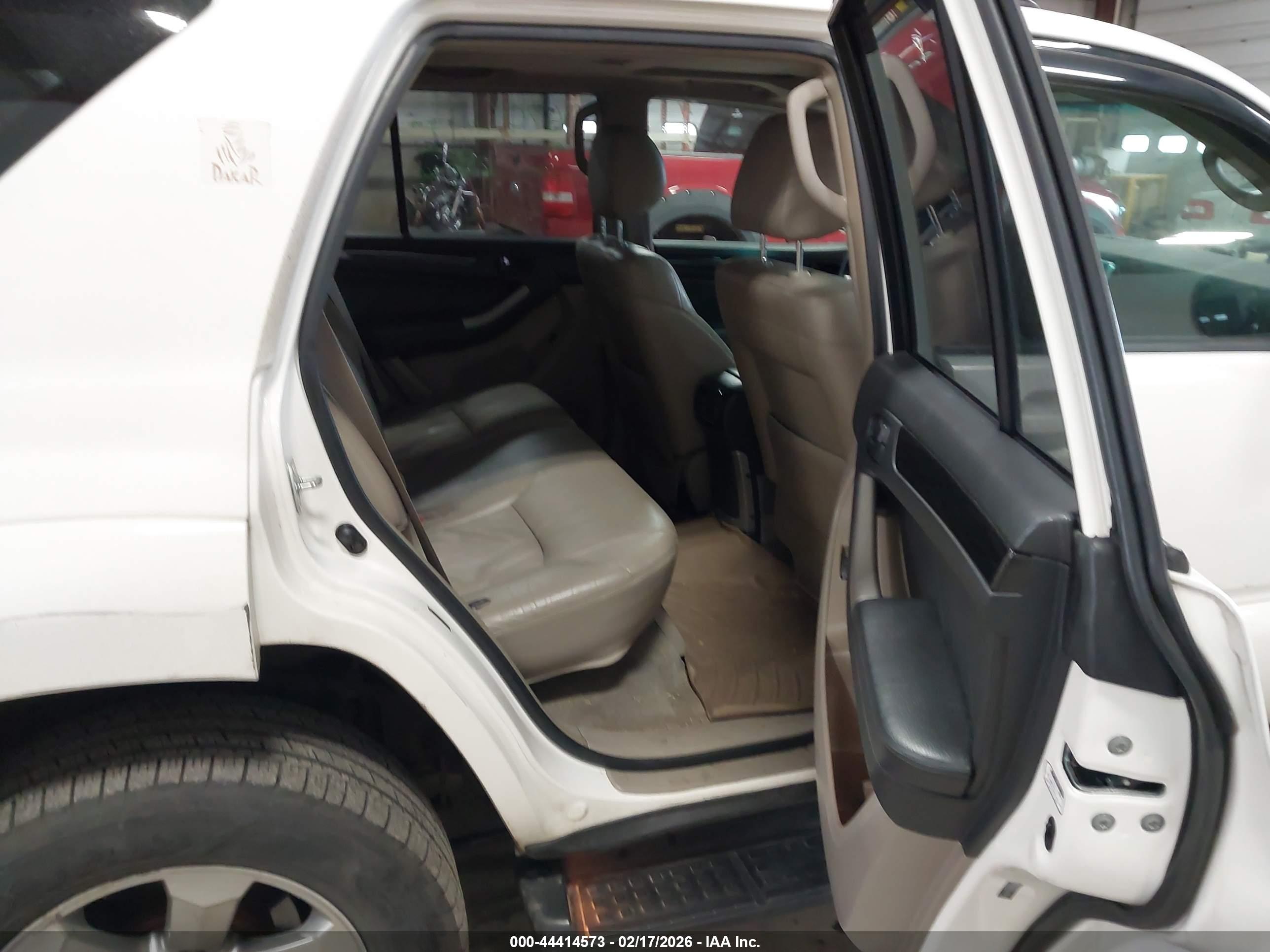 TOYOTA 4RUNNER image 8