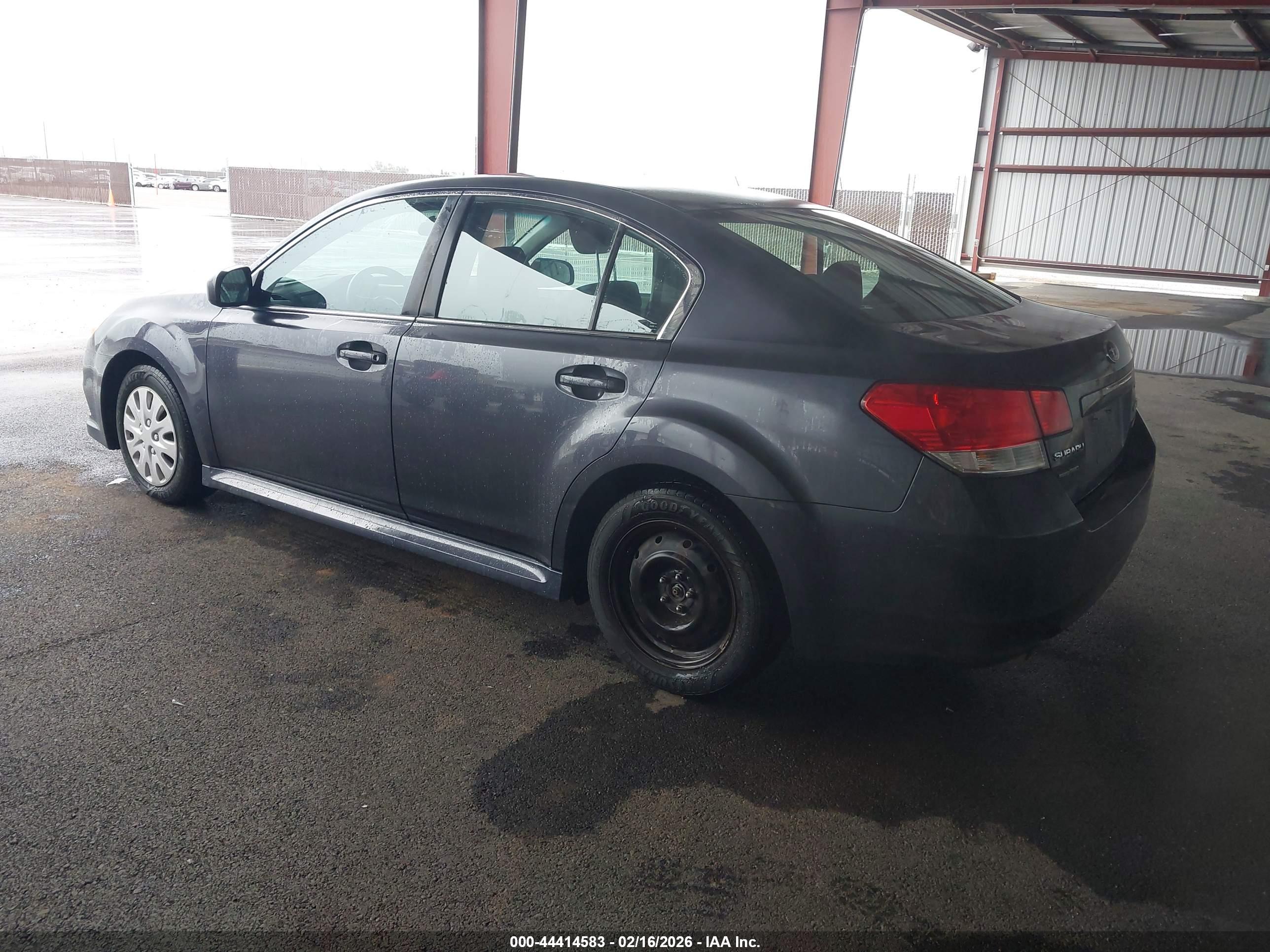 SUBARU LEGACY image 3