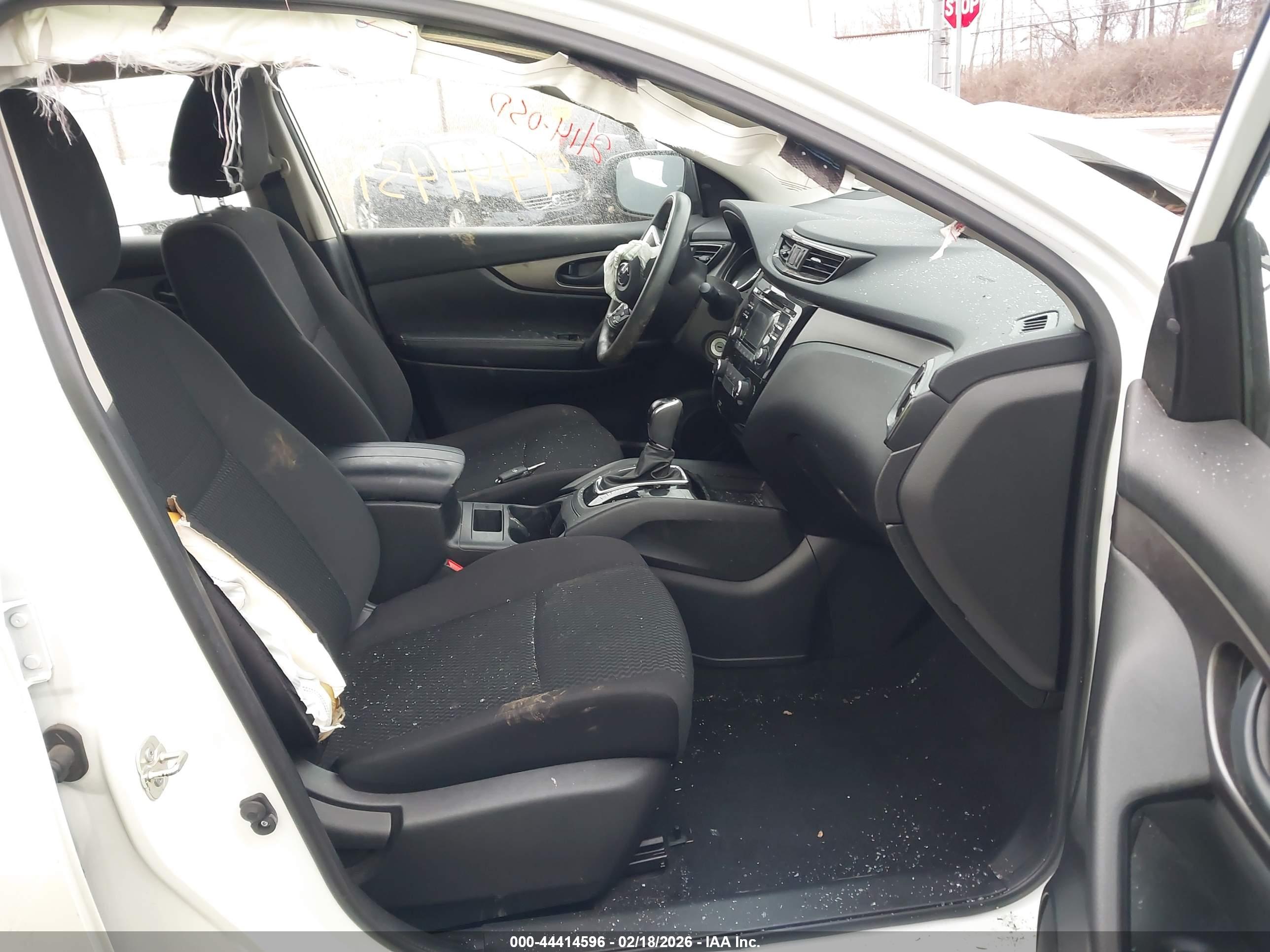 NISSAN ROGUE image 5