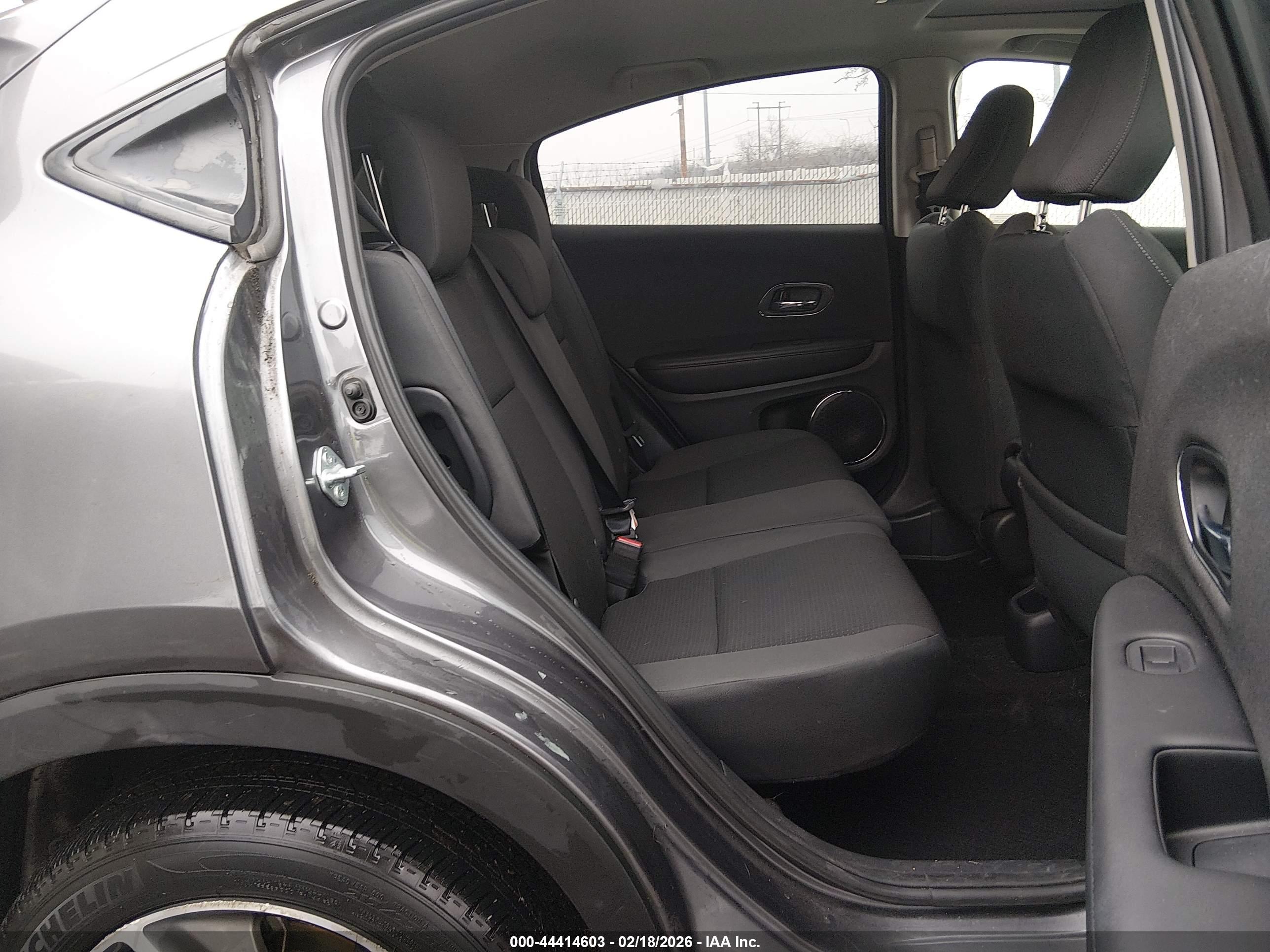 HONDA HR-V image 8