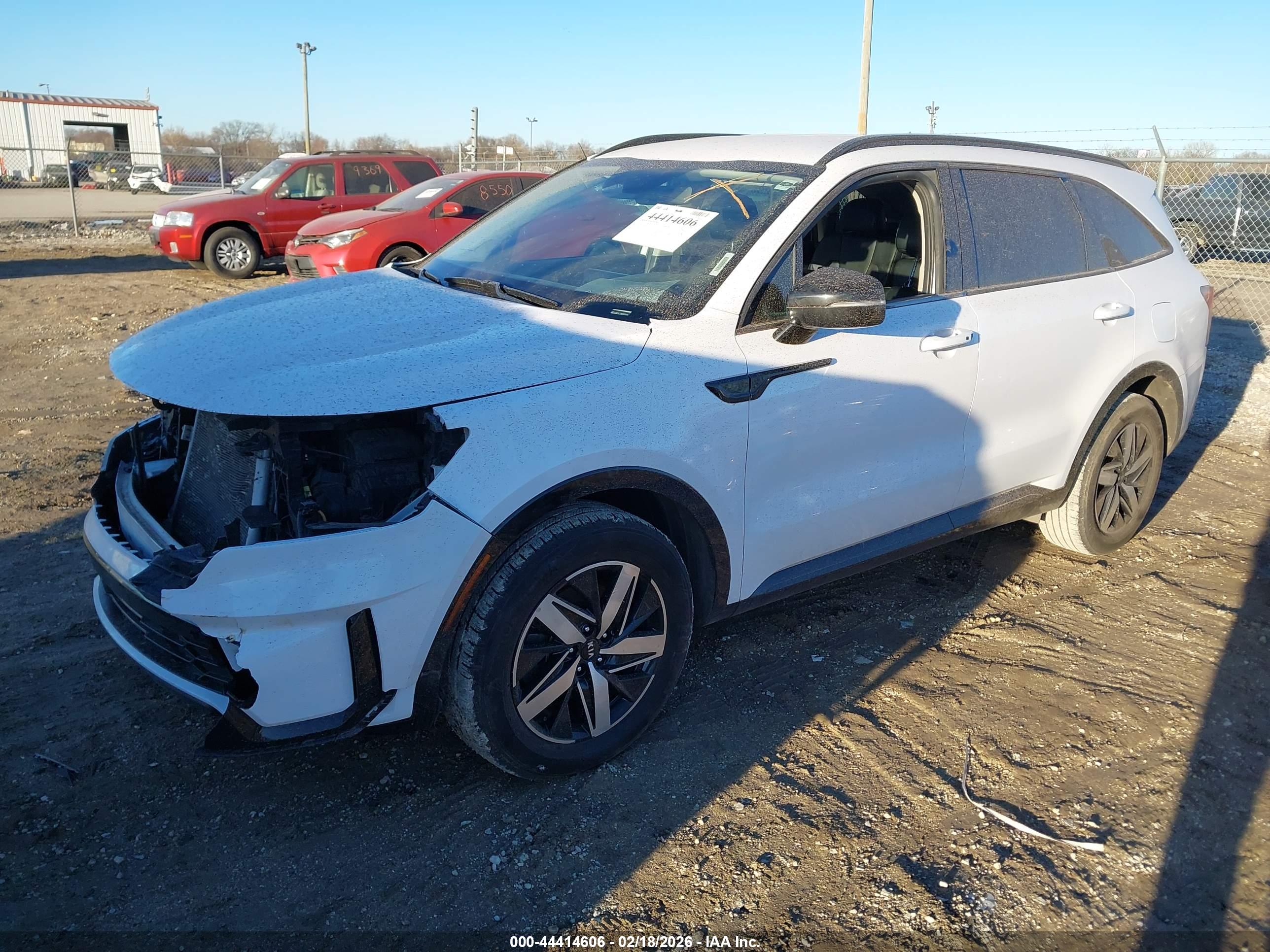 KIA SORENTO image 2