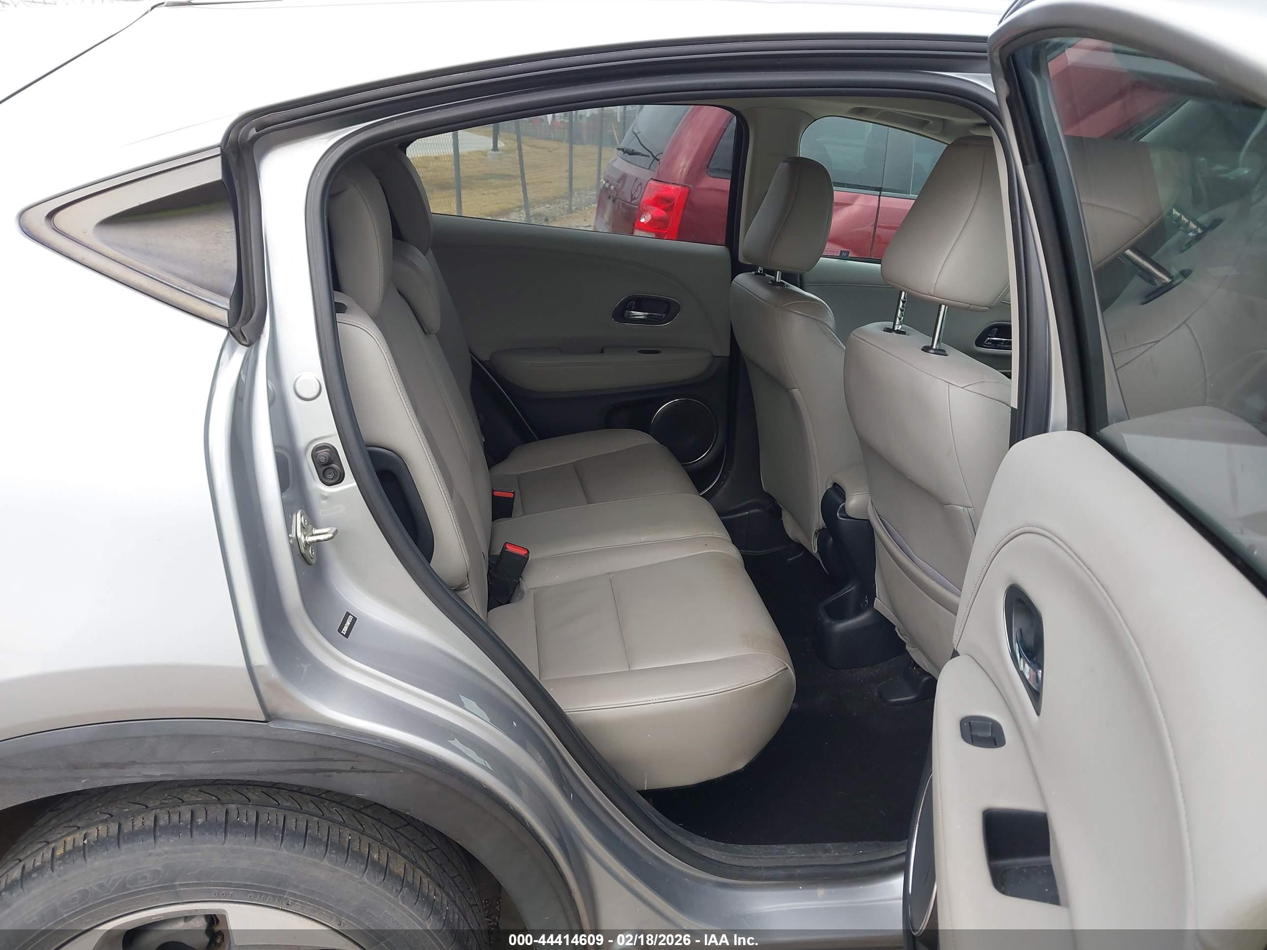 HONDA HR-V image 8
