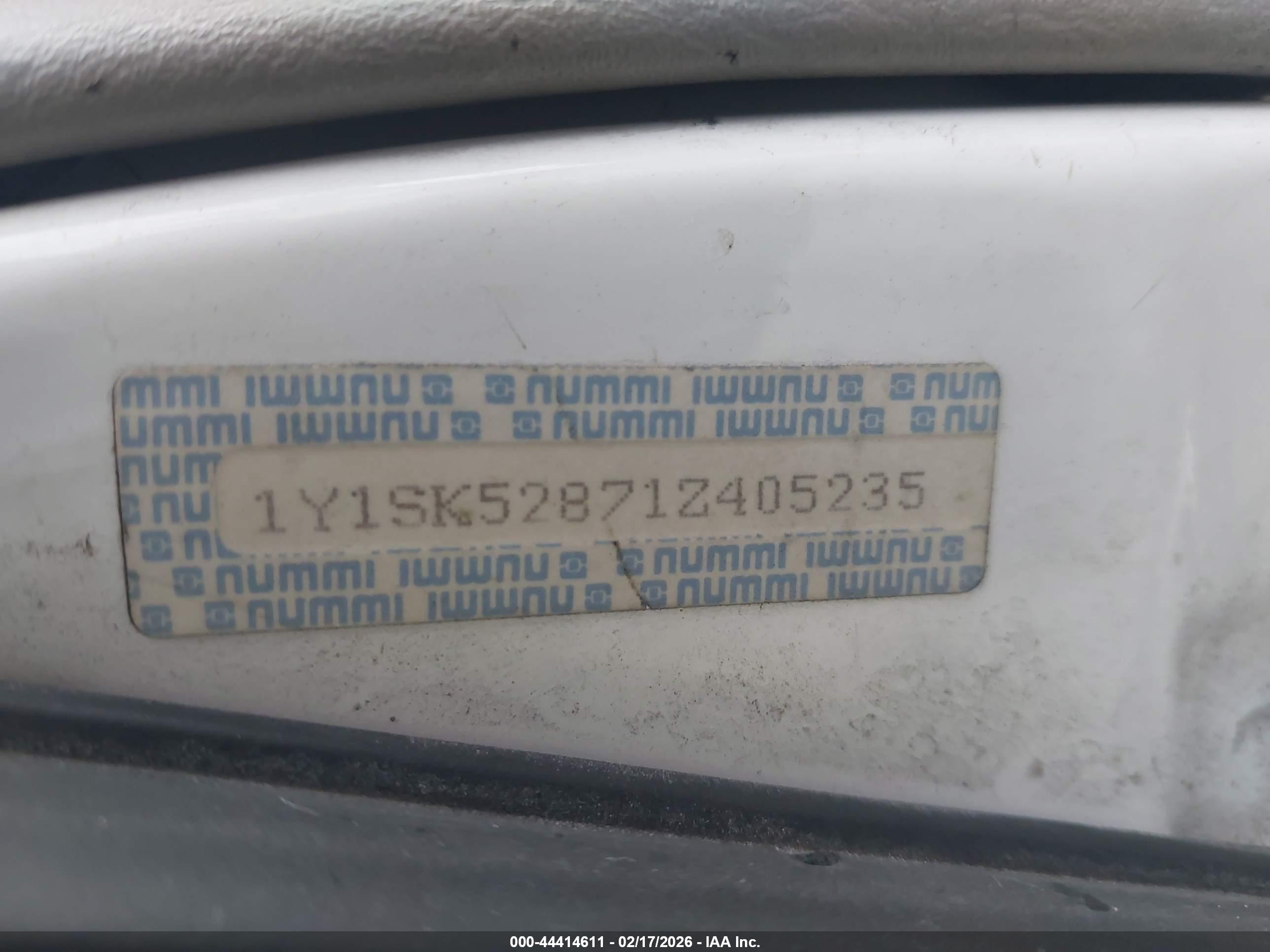 CHEVROLET PRIZM image 9