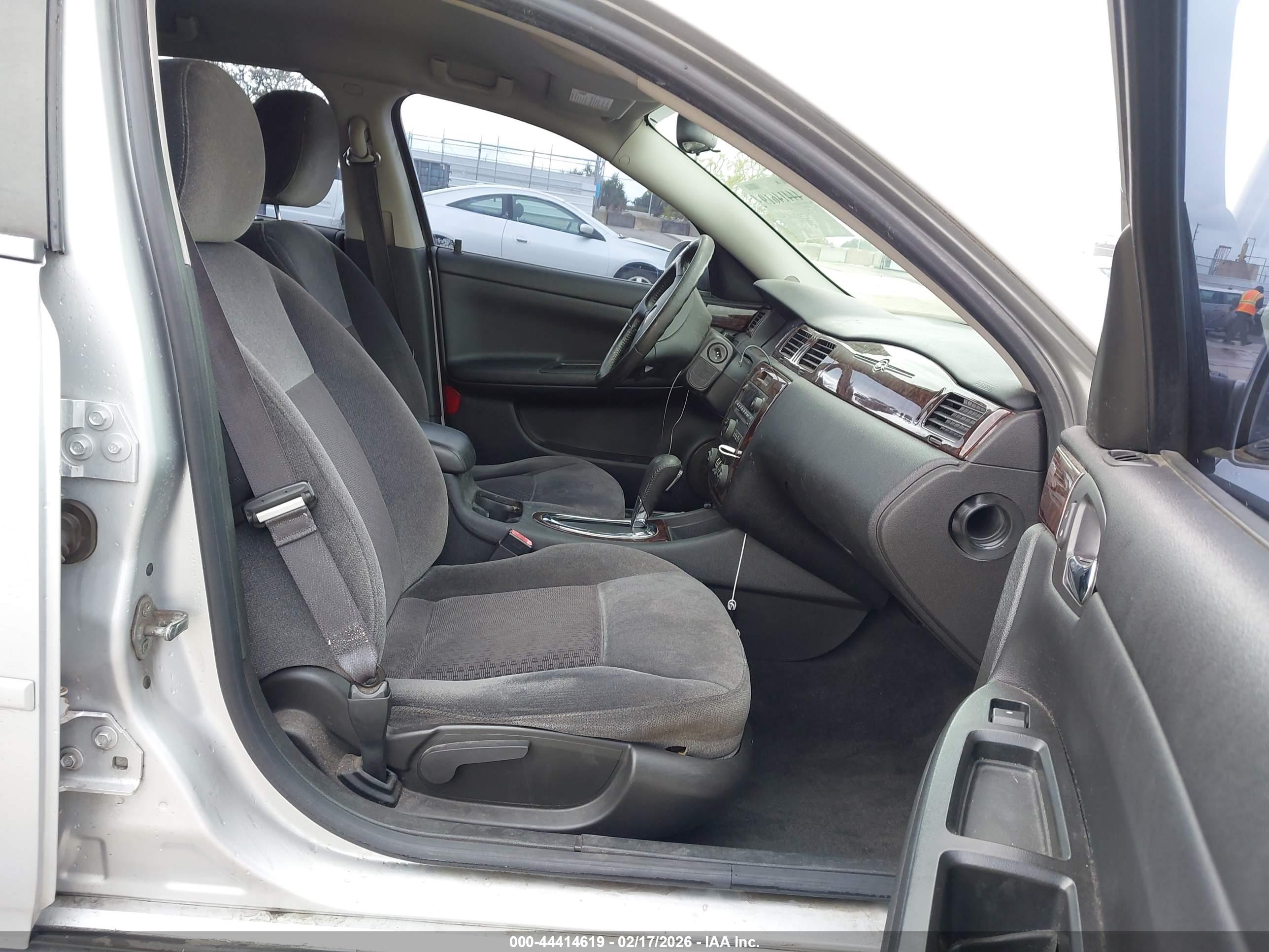 CHEVROLET IMPALA image 5