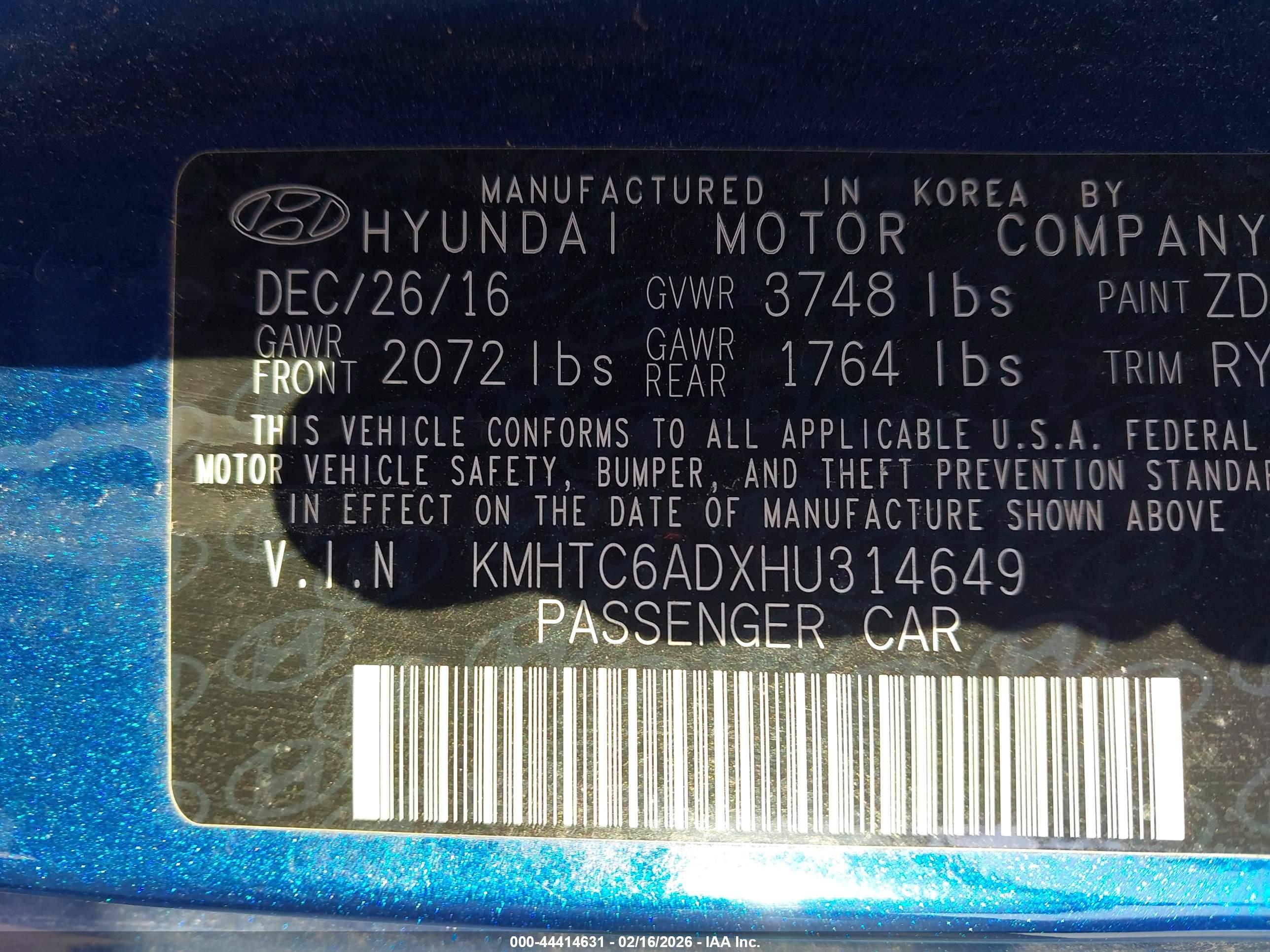 HYUNDAI VELOSTER image 9