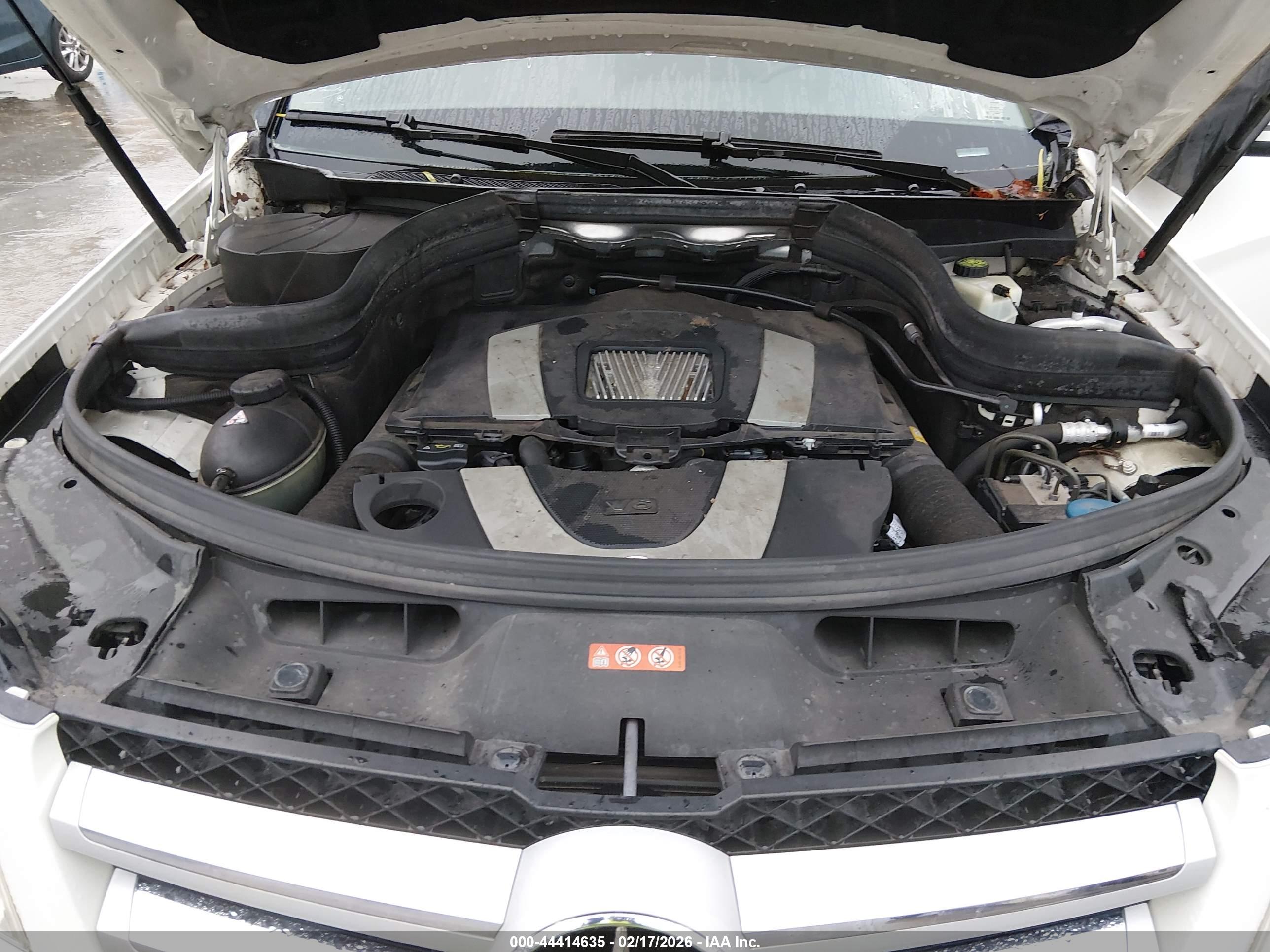 MERCEDES-BENZ GLK image 10