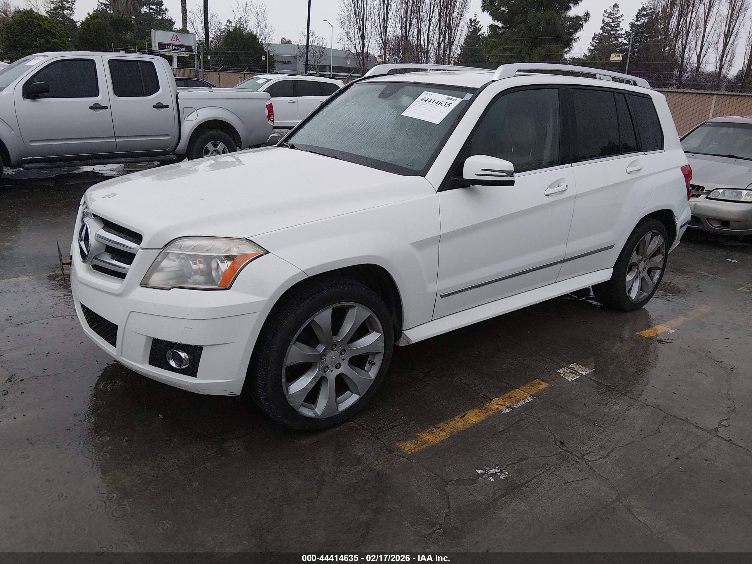 MERCEDES-BENZ GLK image 2