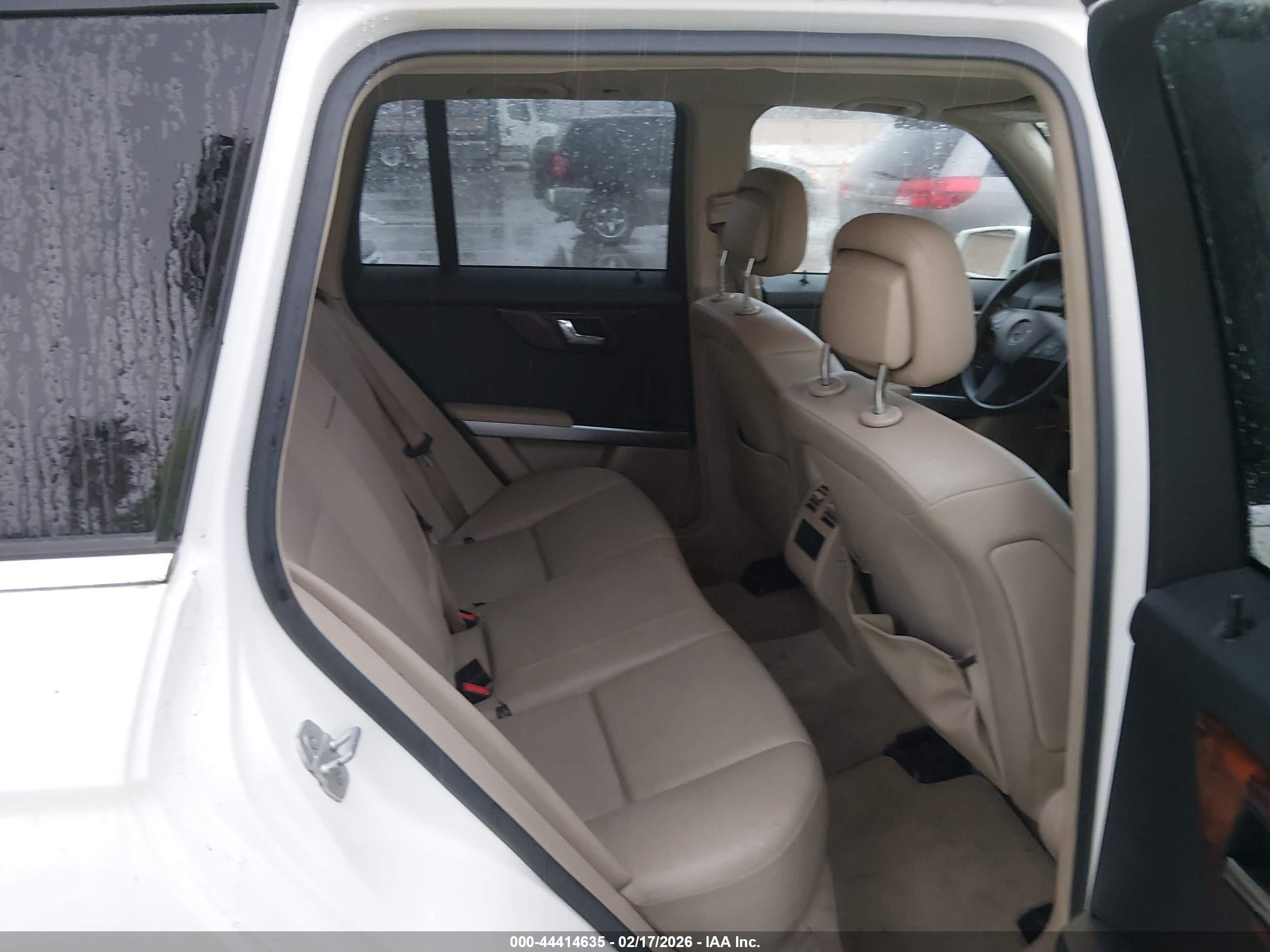 MERCEDES-BENZ GLK image 8