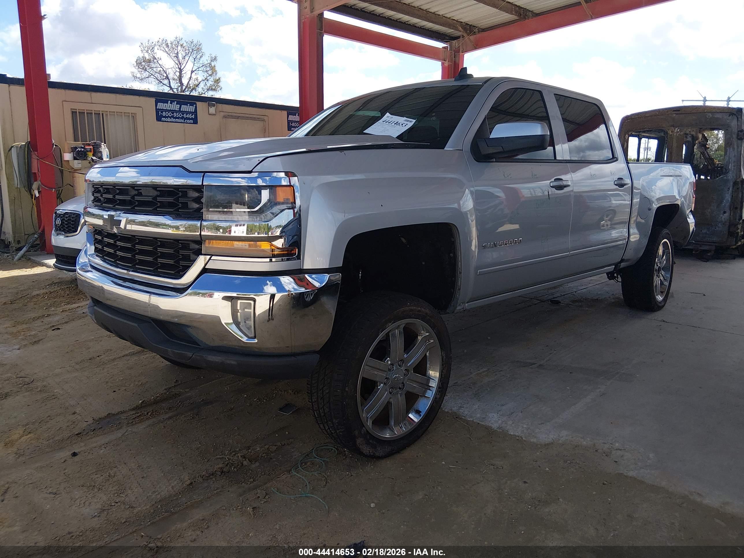 CHEVROLET SILVERADO image 2
