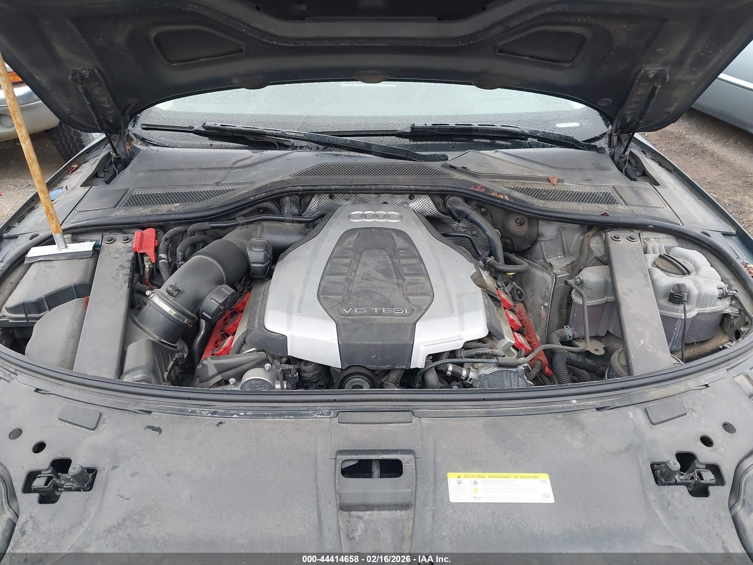 AUDI A8 image 10