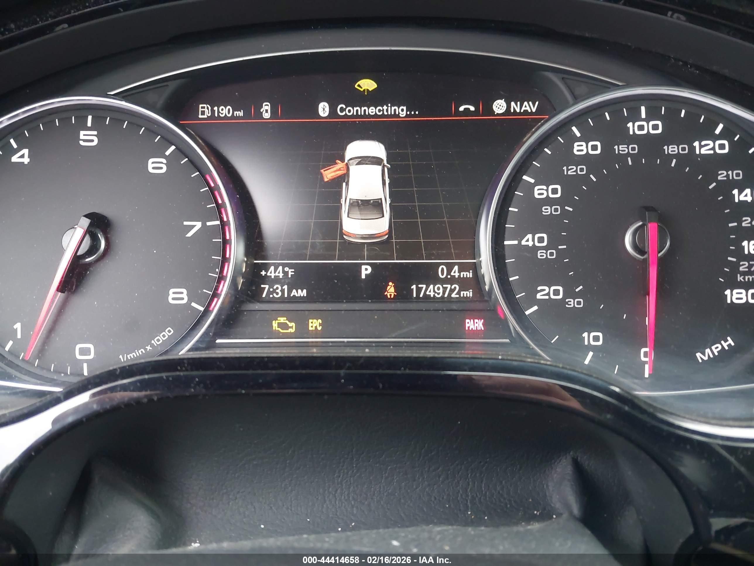 AUDI A8 image 7