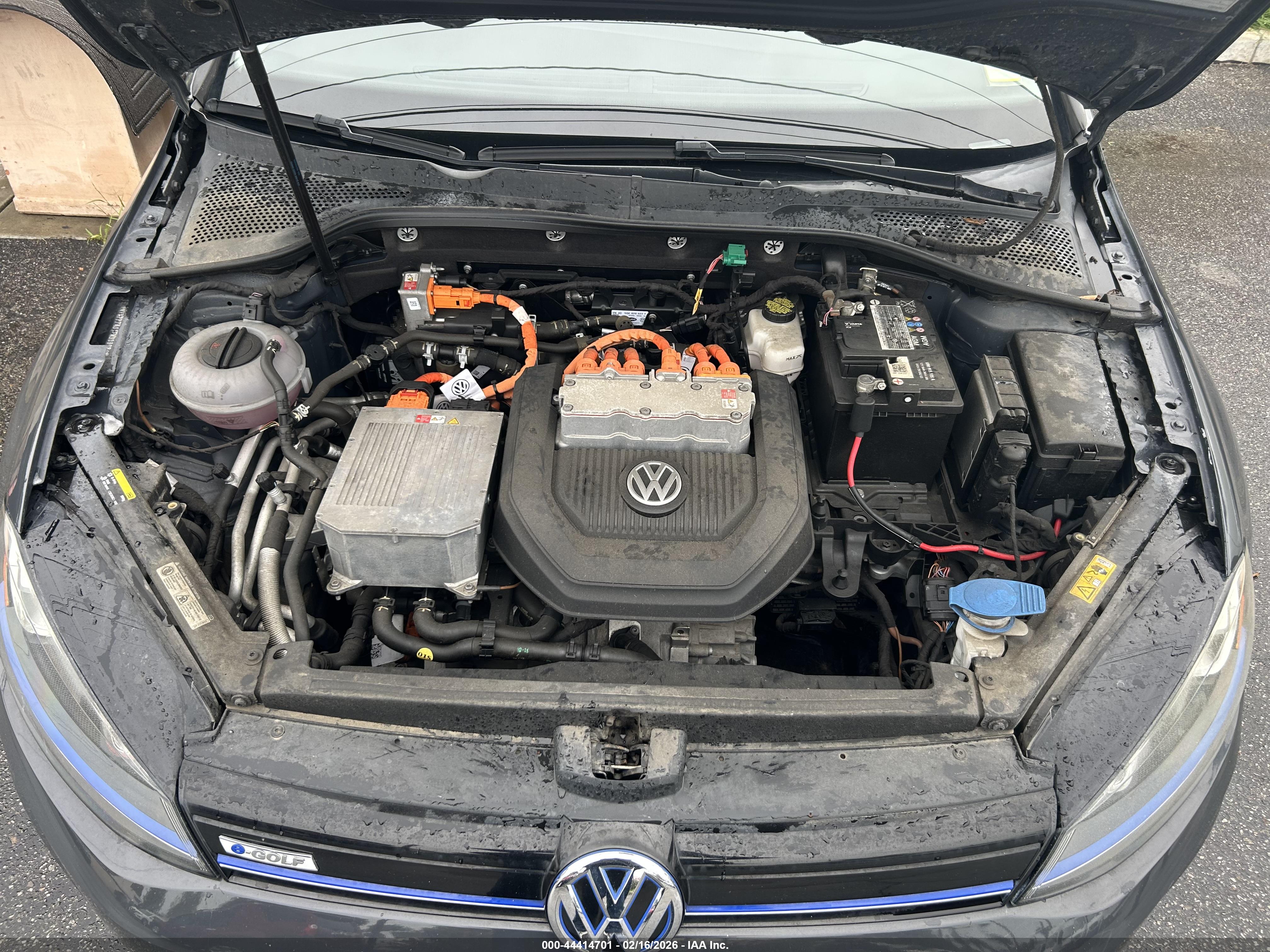 VOLKSWAGEN E-GOLF image 10