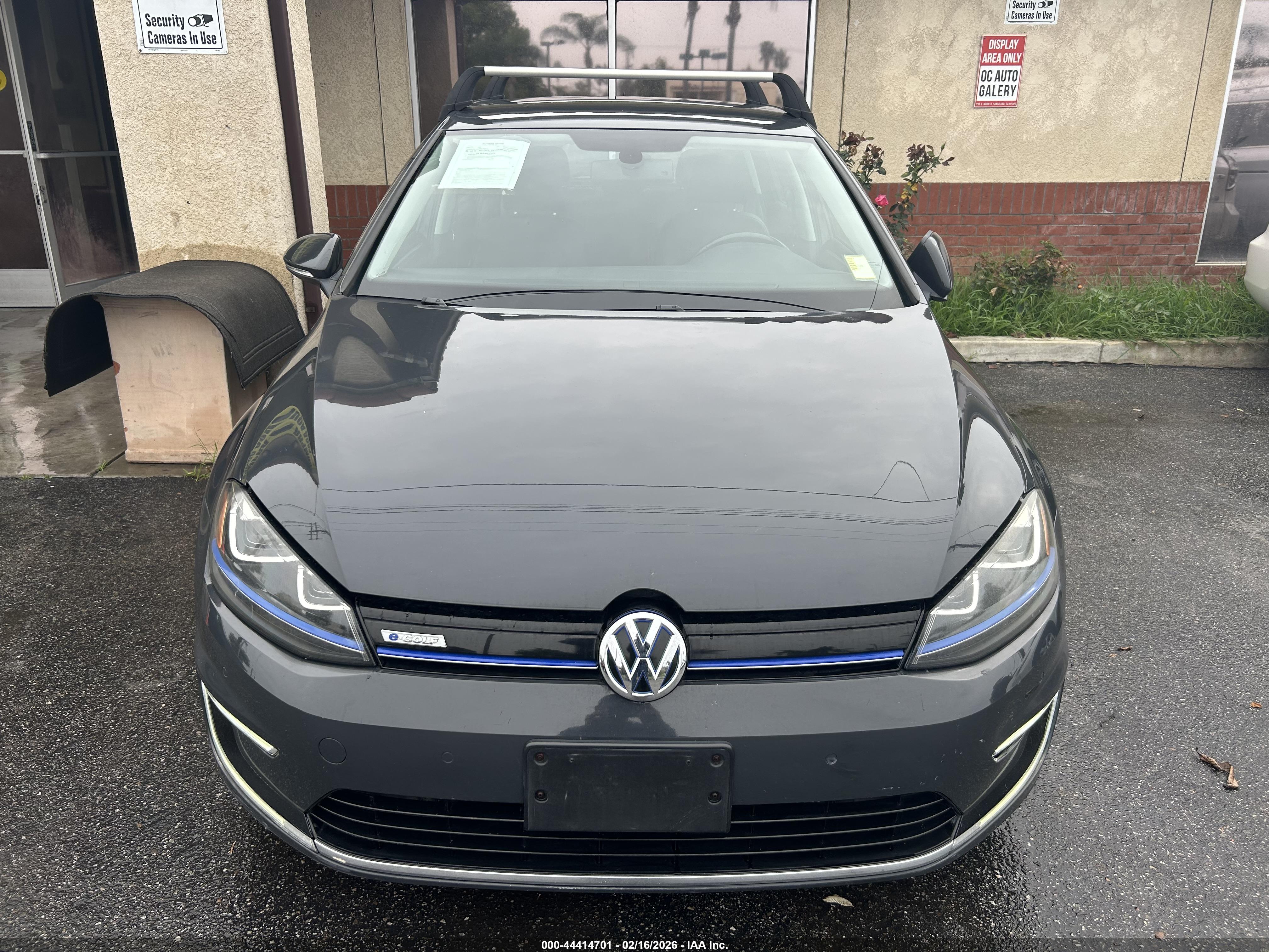 VOLKSWAGEN E-GOLF image 6