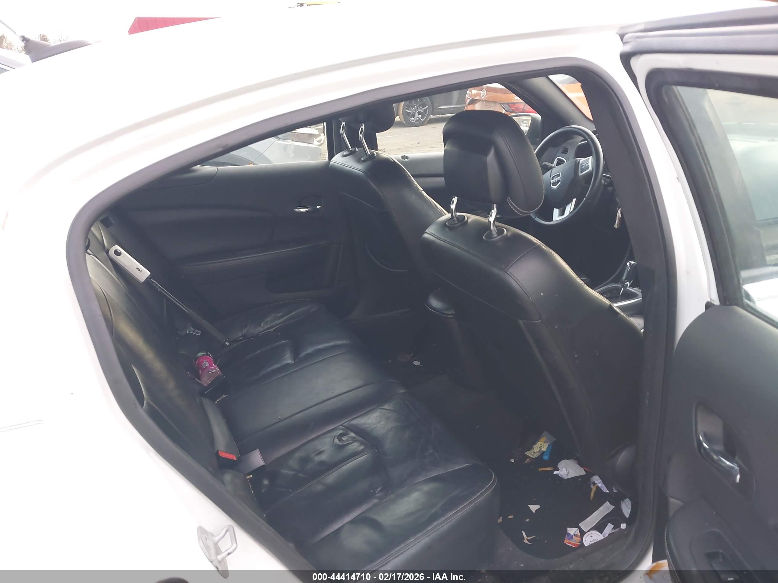 DODGE AVENGER image 8