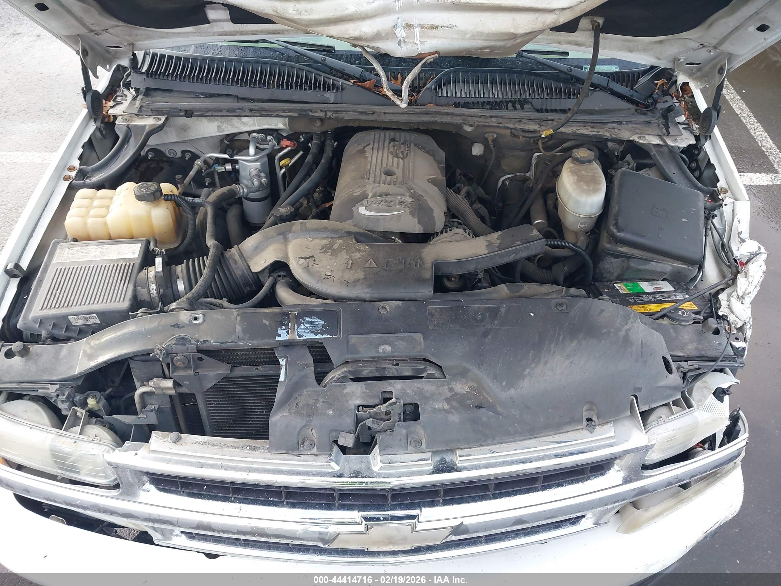 CHEVROLET TAHOE image 10