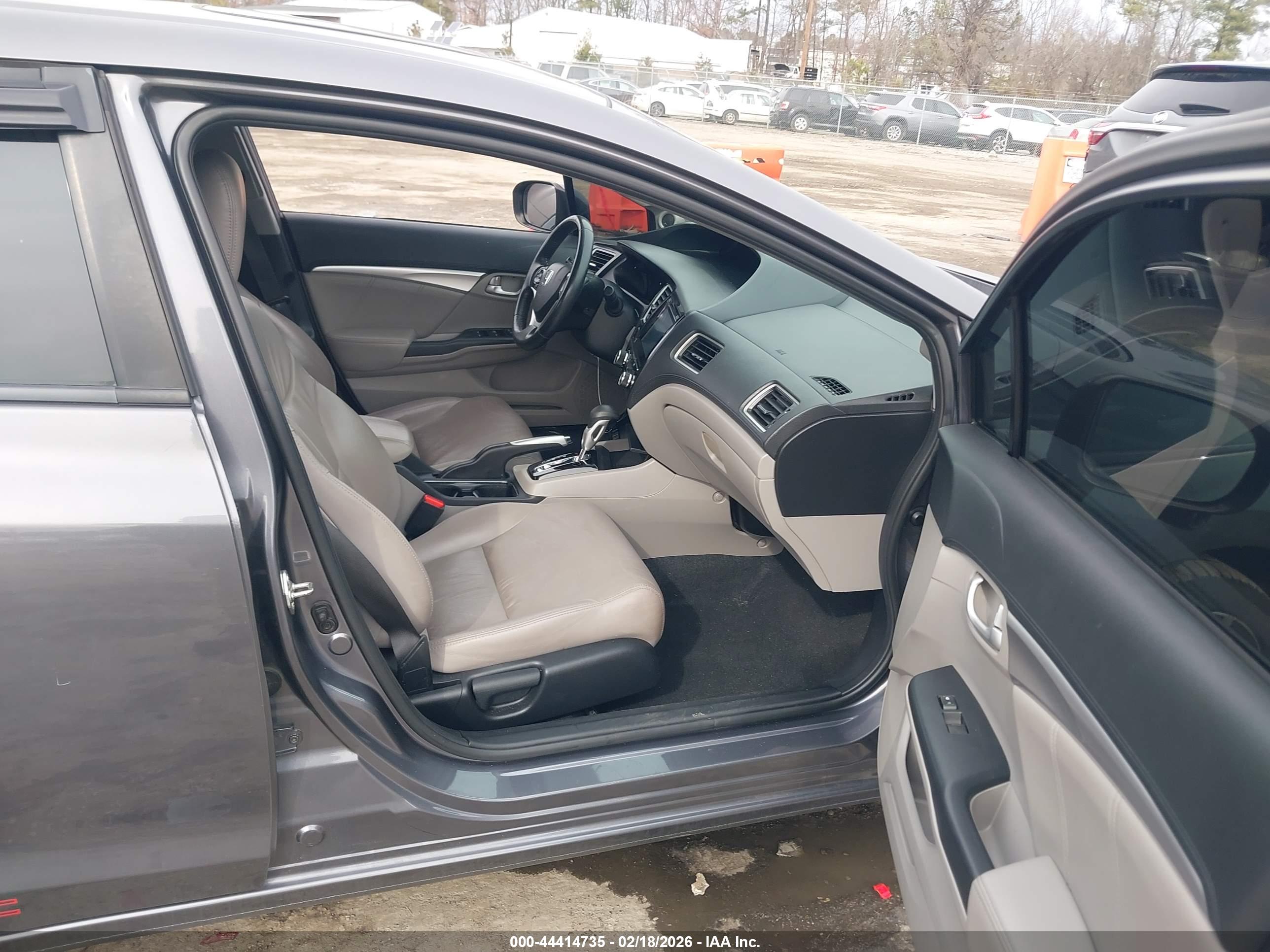 HONDA CIVIC image 5