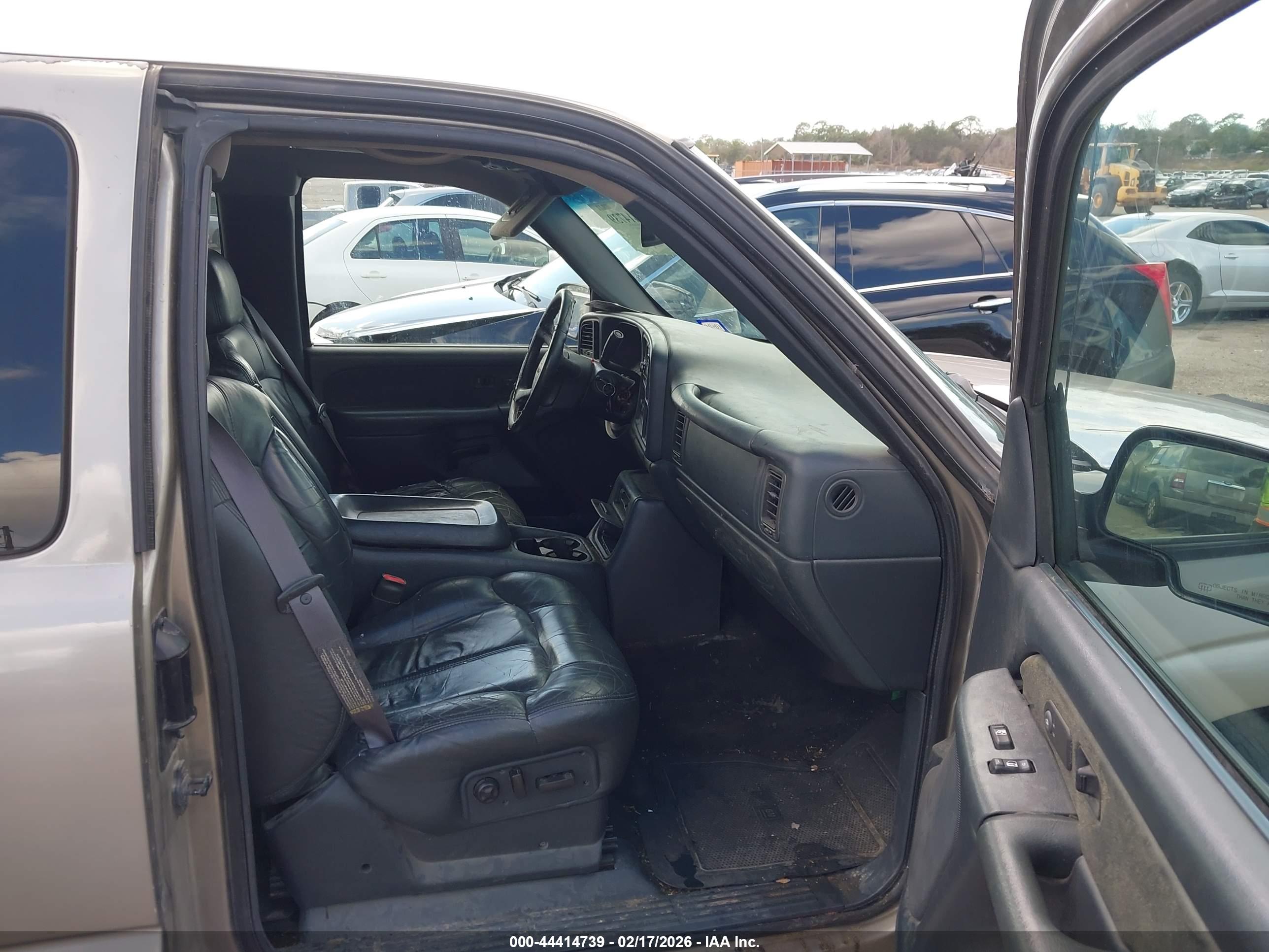 GMC SIERRA image 5