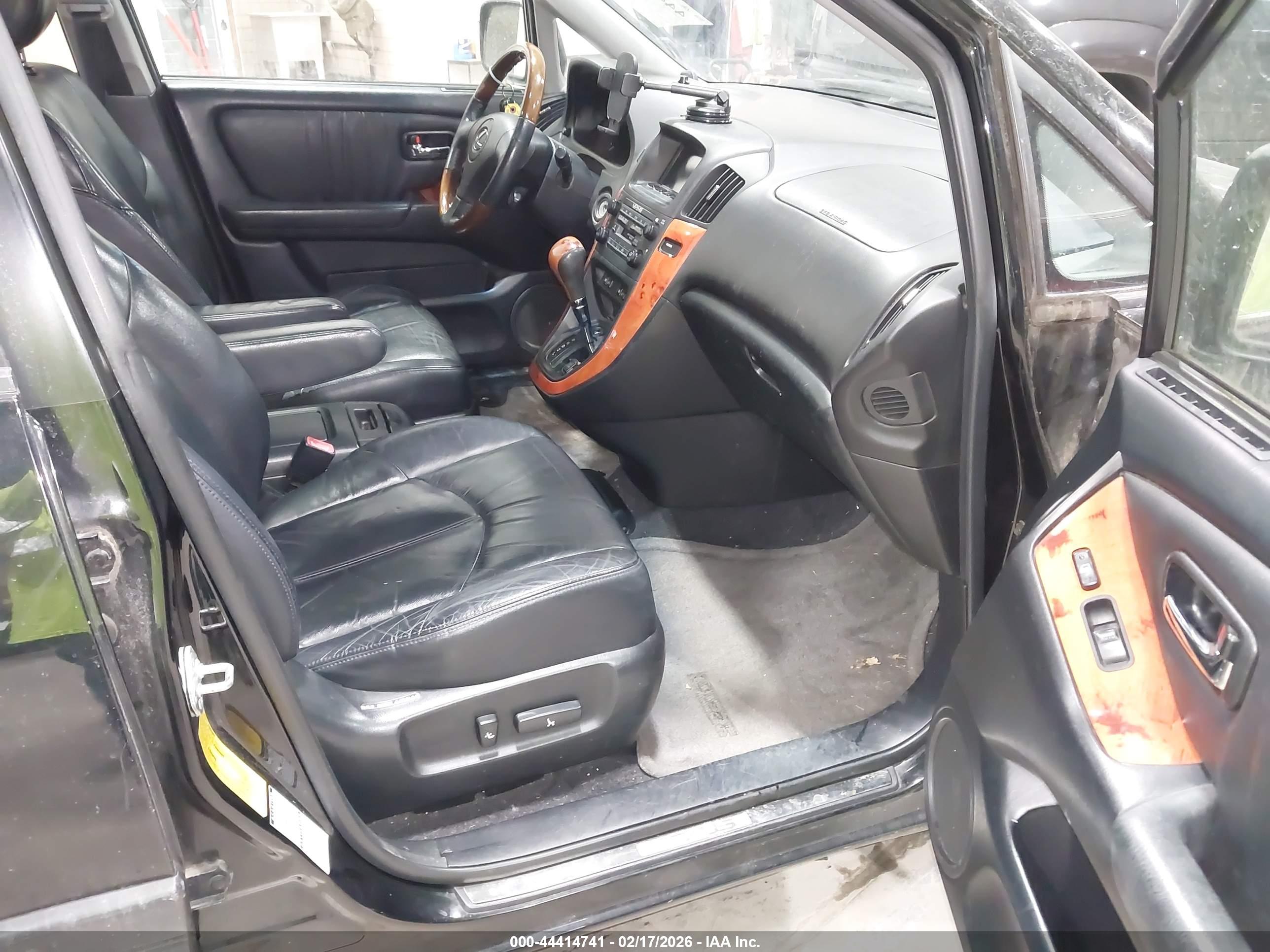 LEXUS RX image 5