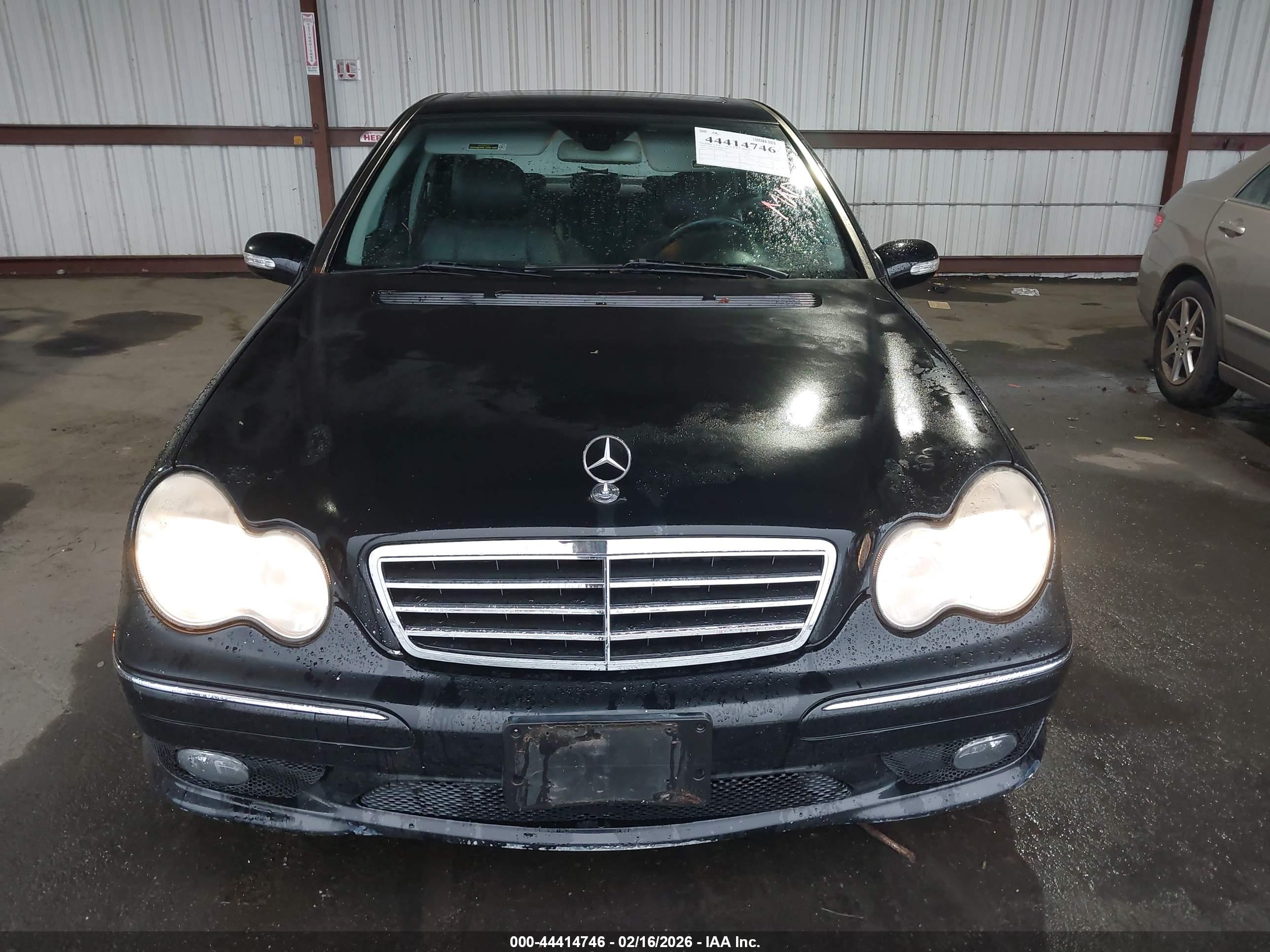MERCEDES-BENZ C image 6