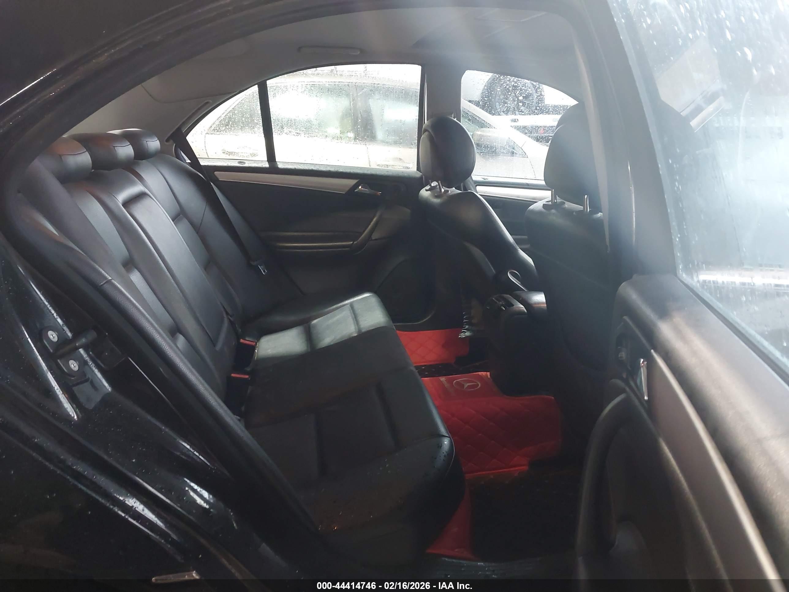 MERCEDES-BENZ C image 8