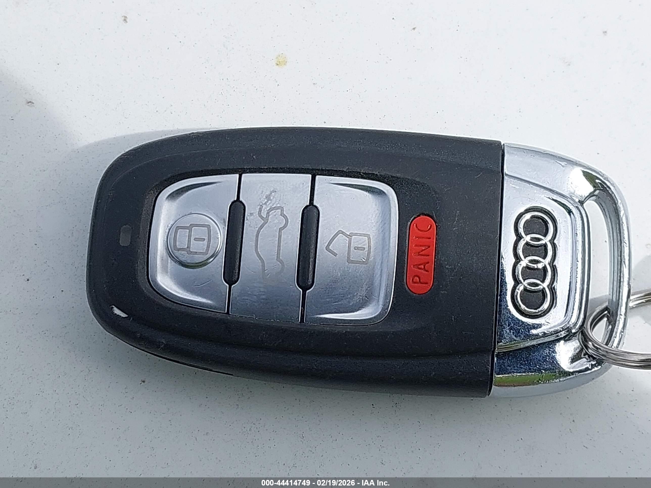 AUDI A6 image 11