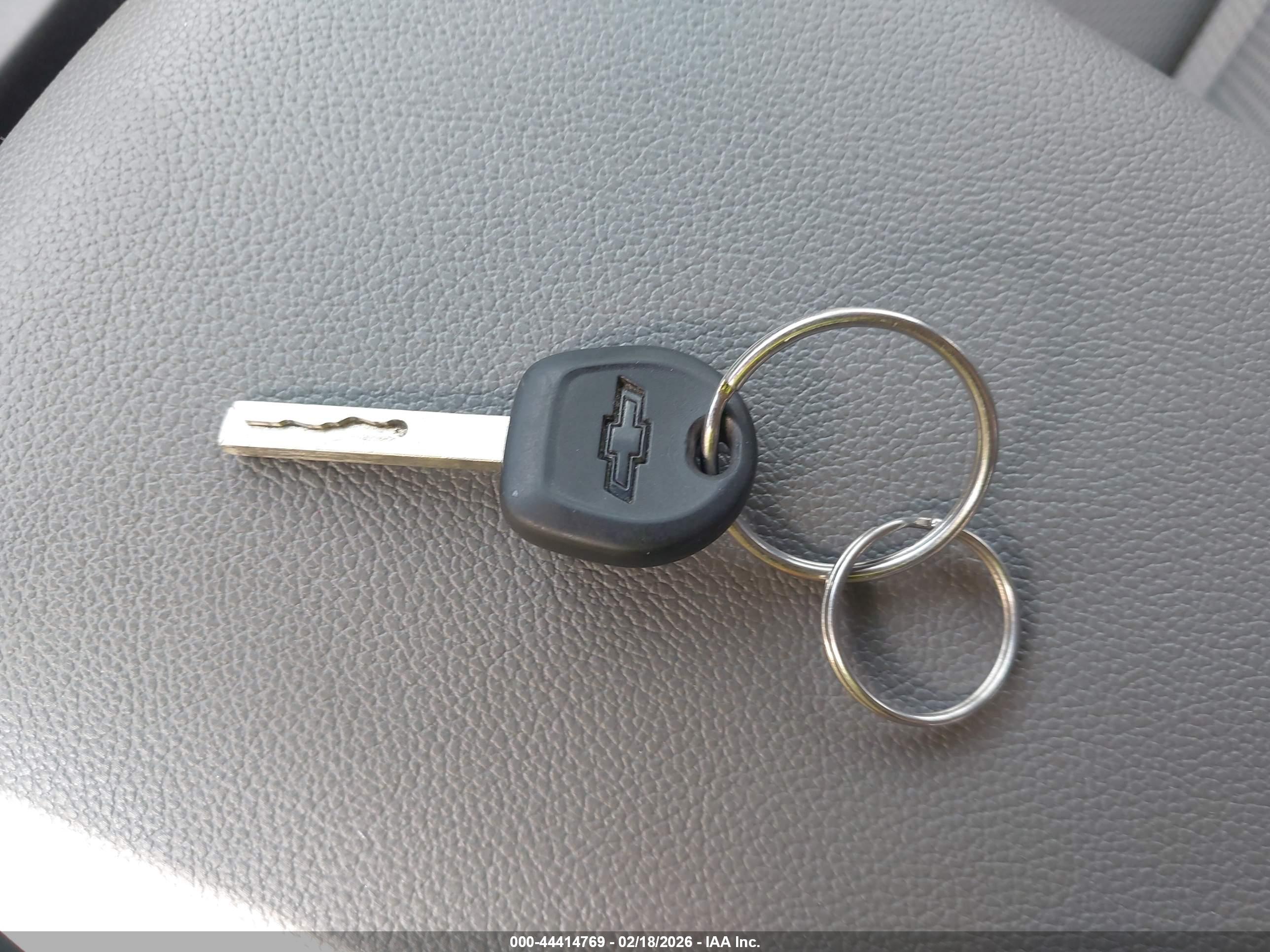 CHEVROLET COLORADO image 11