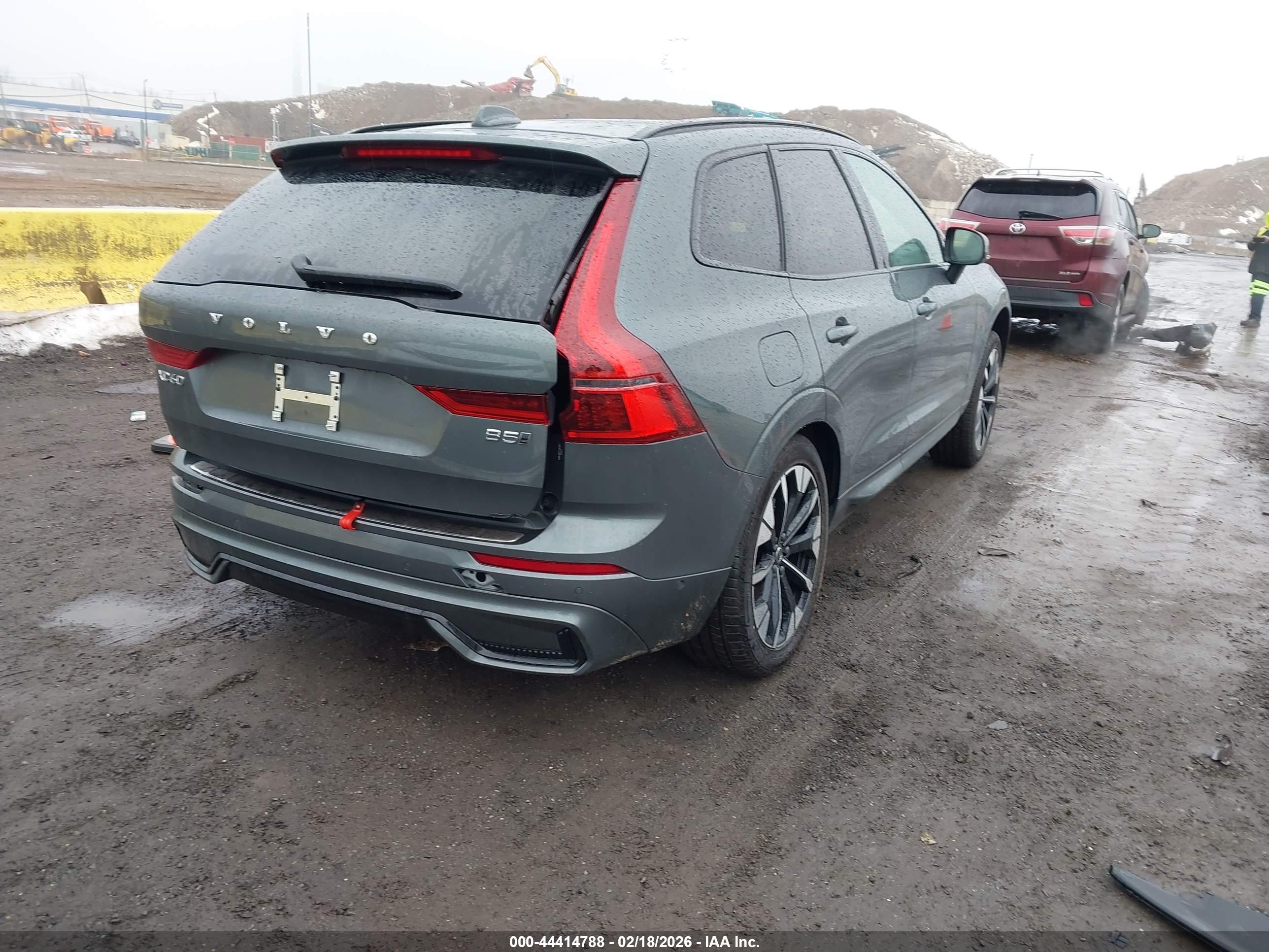 VOLVO XC60 image 4