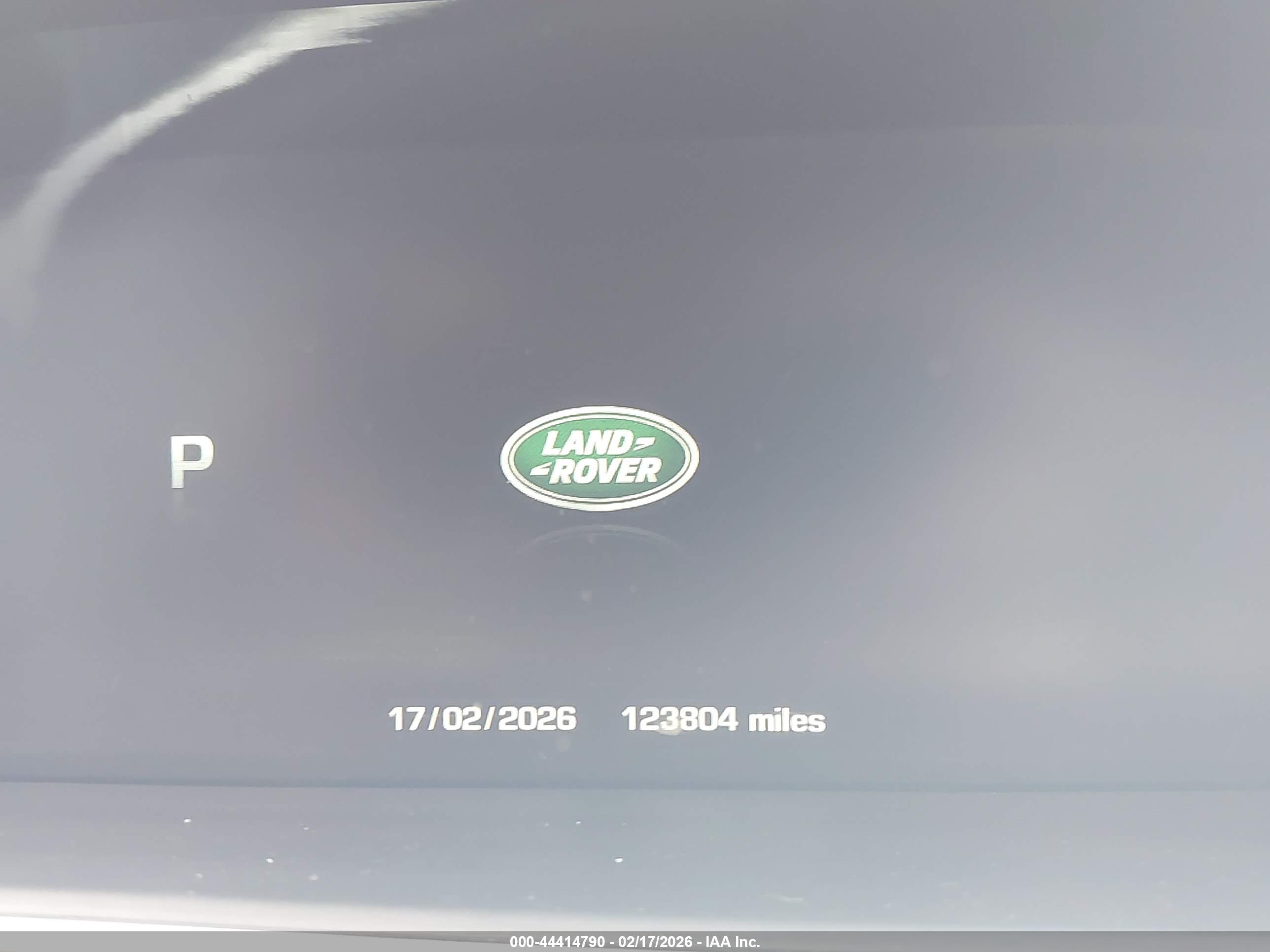 LAND ROVER image 7