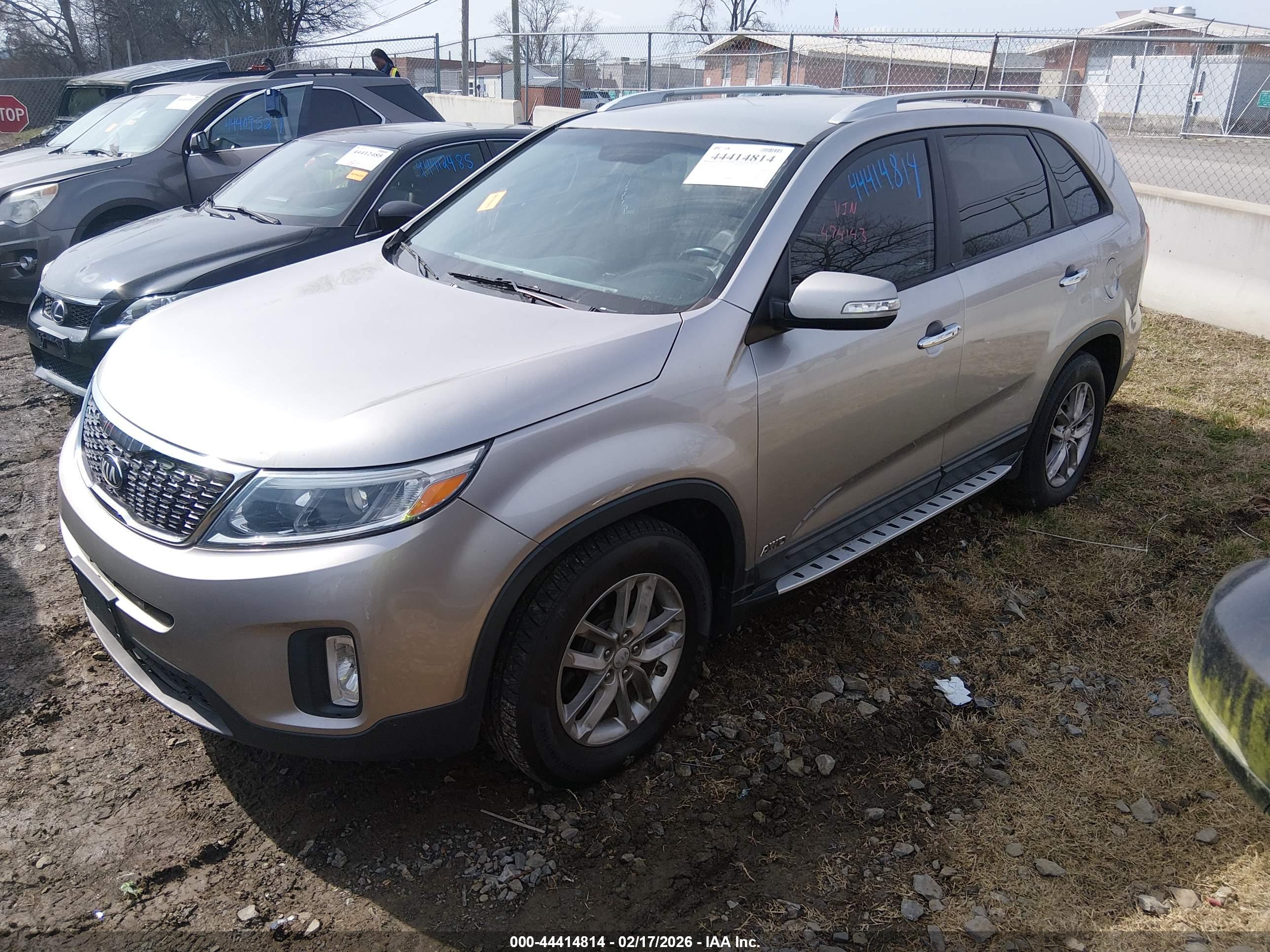 KIA SORENTO image 2