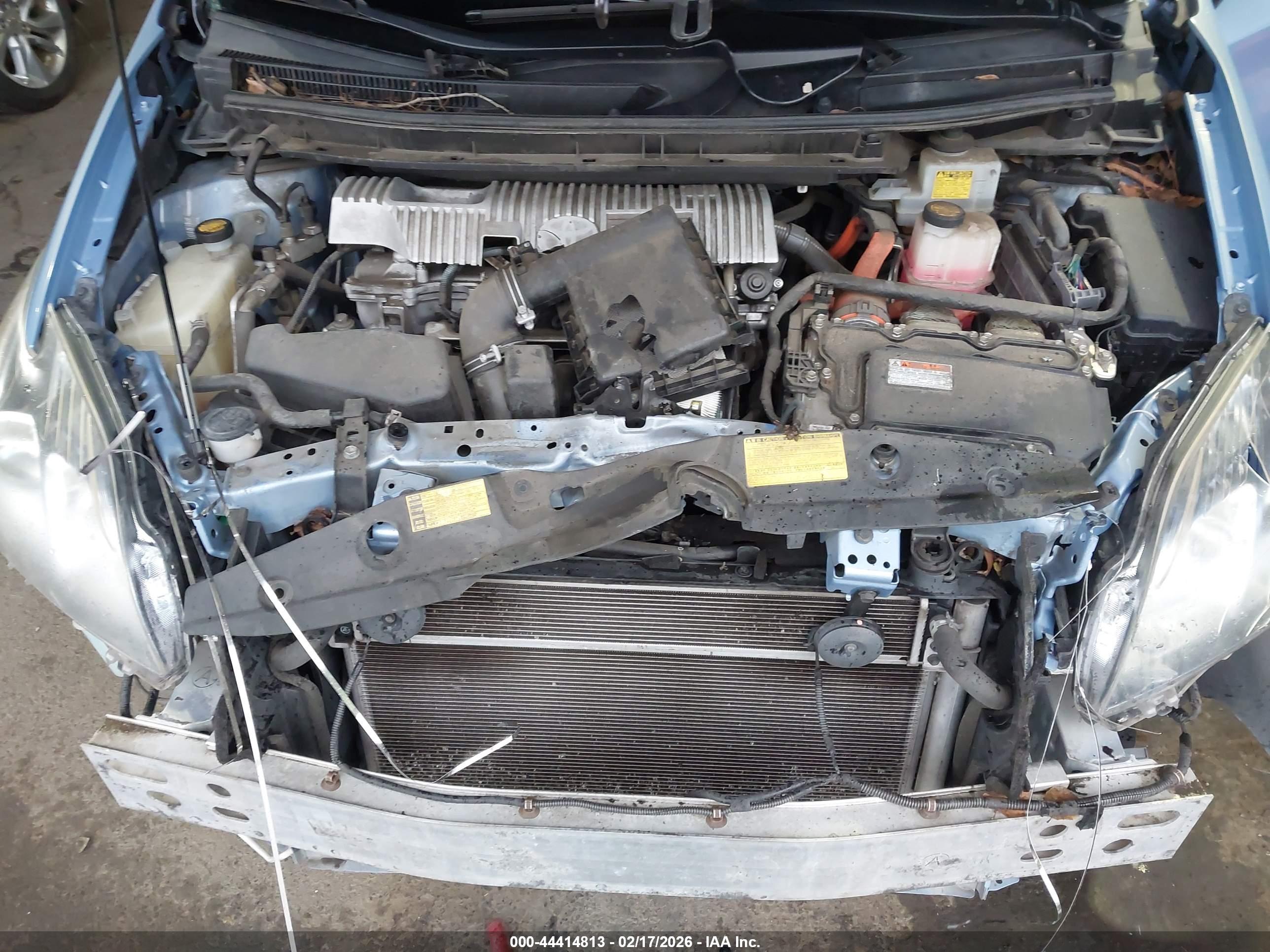 TOYOTA PRIUS image 10