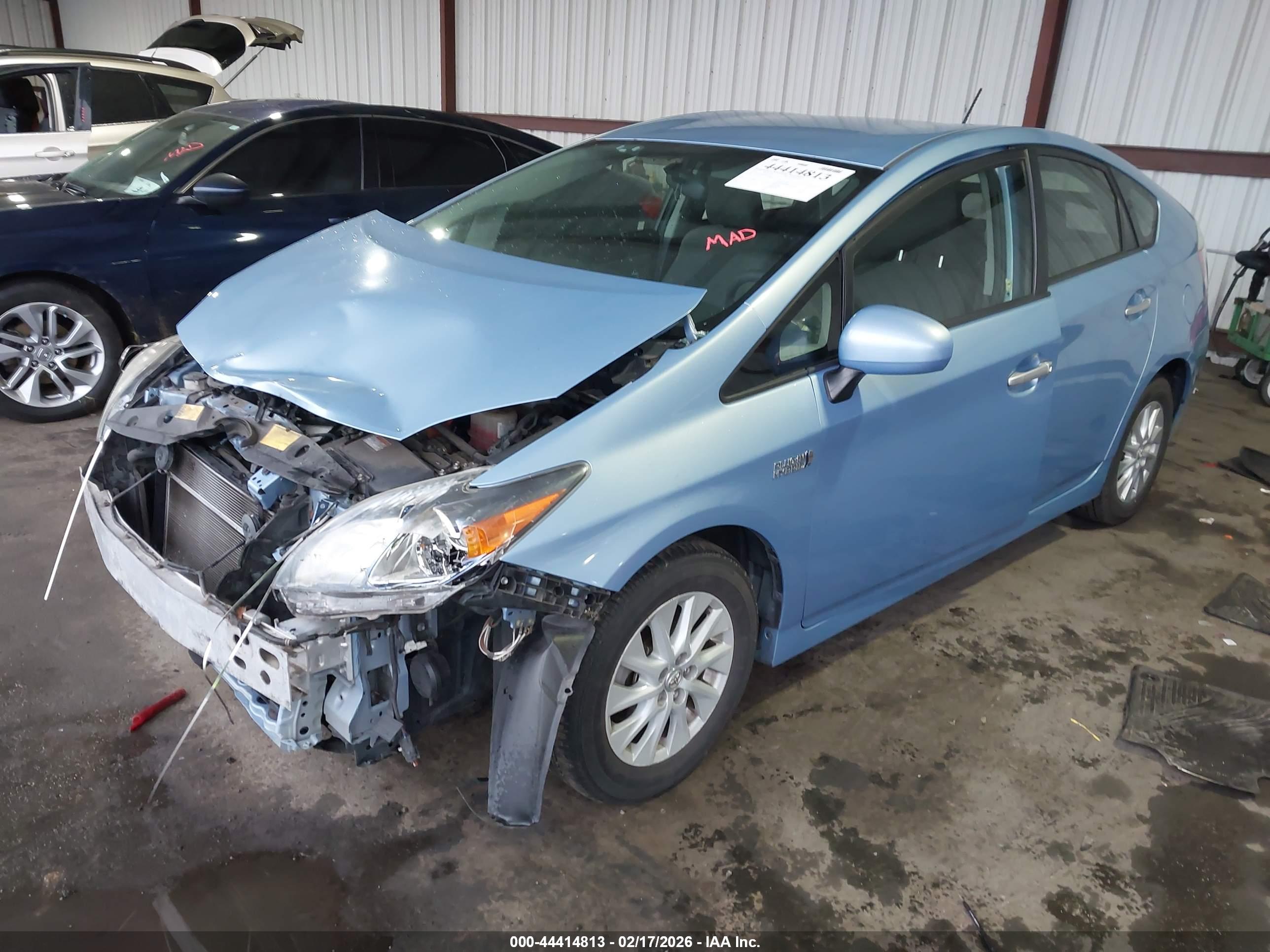 TOYOTA PRIUS image 2