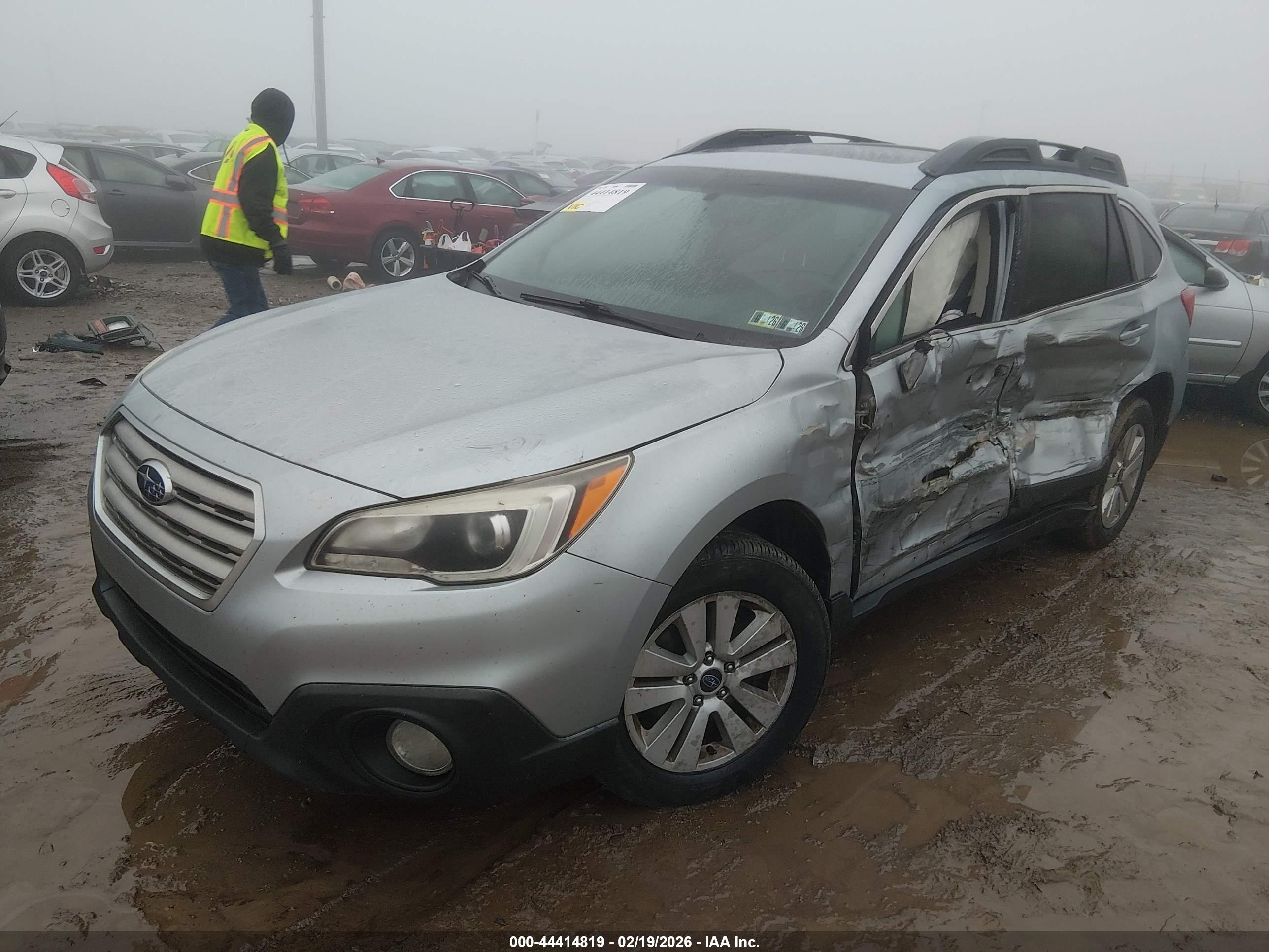 SUBARU OUTBACK image 2