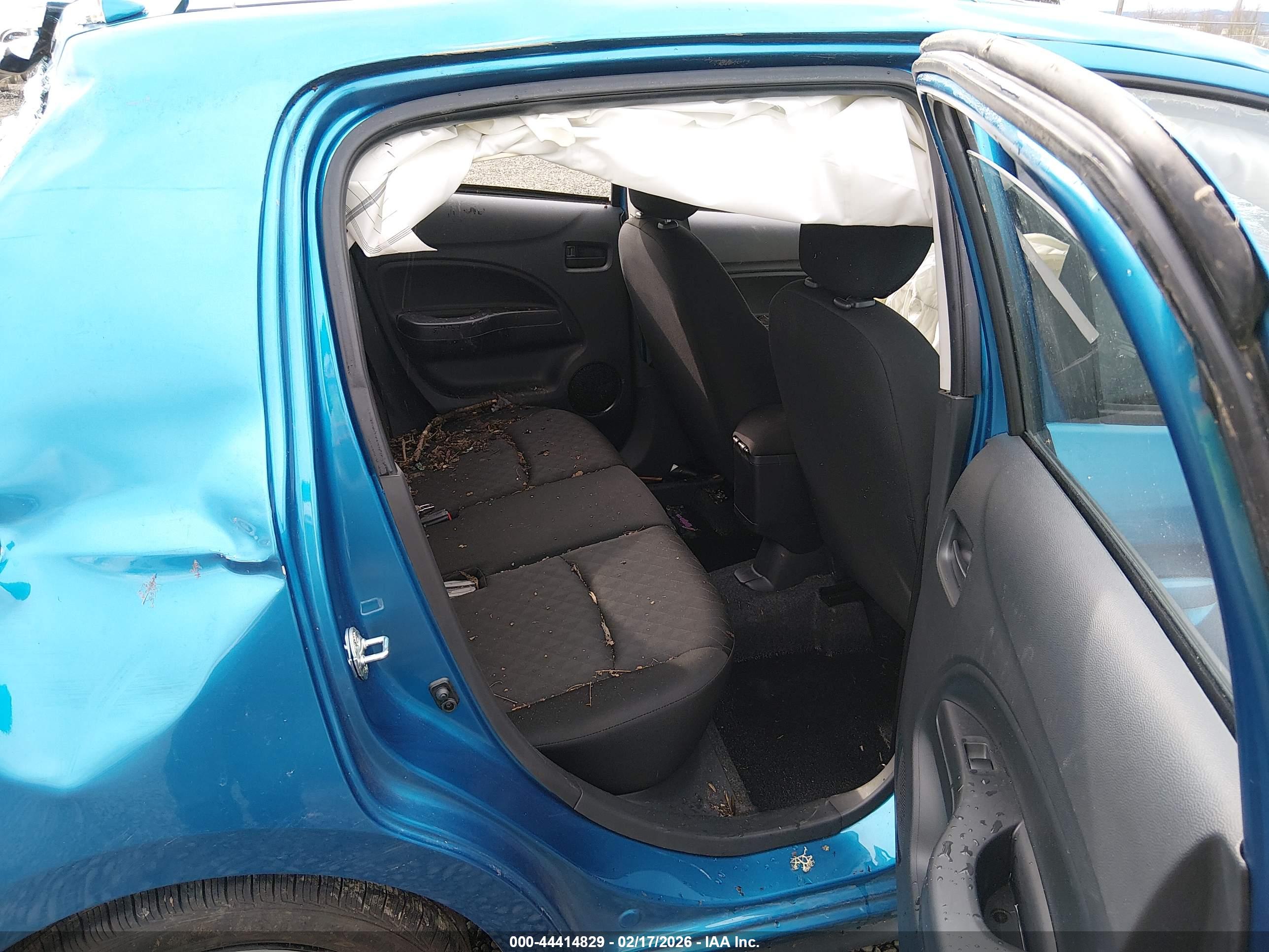 MITSUBISHI MIRAGE image 8