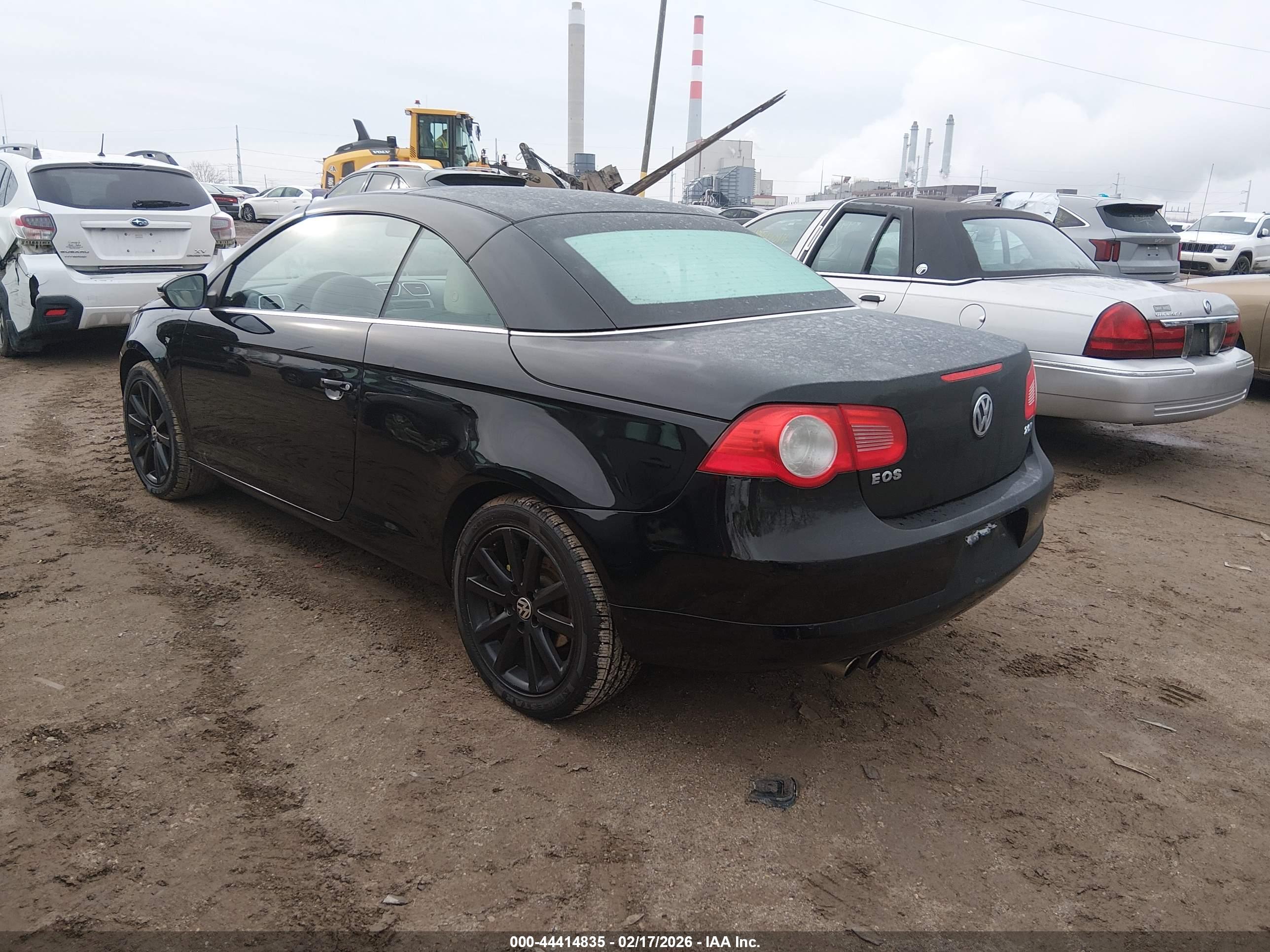 VOLKSWAGEN EOS image 3