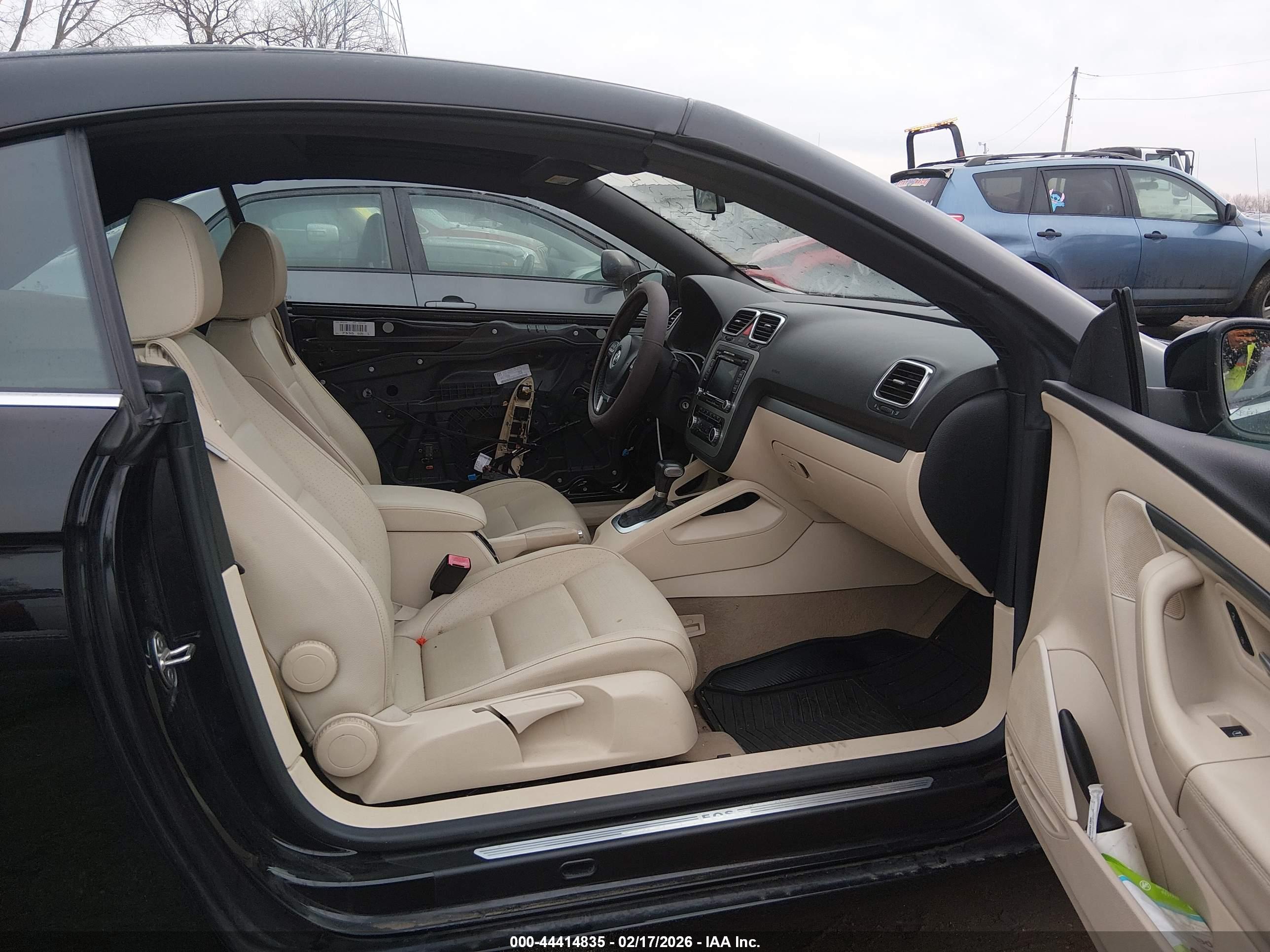 VOLKSWAGEN EOS image 5