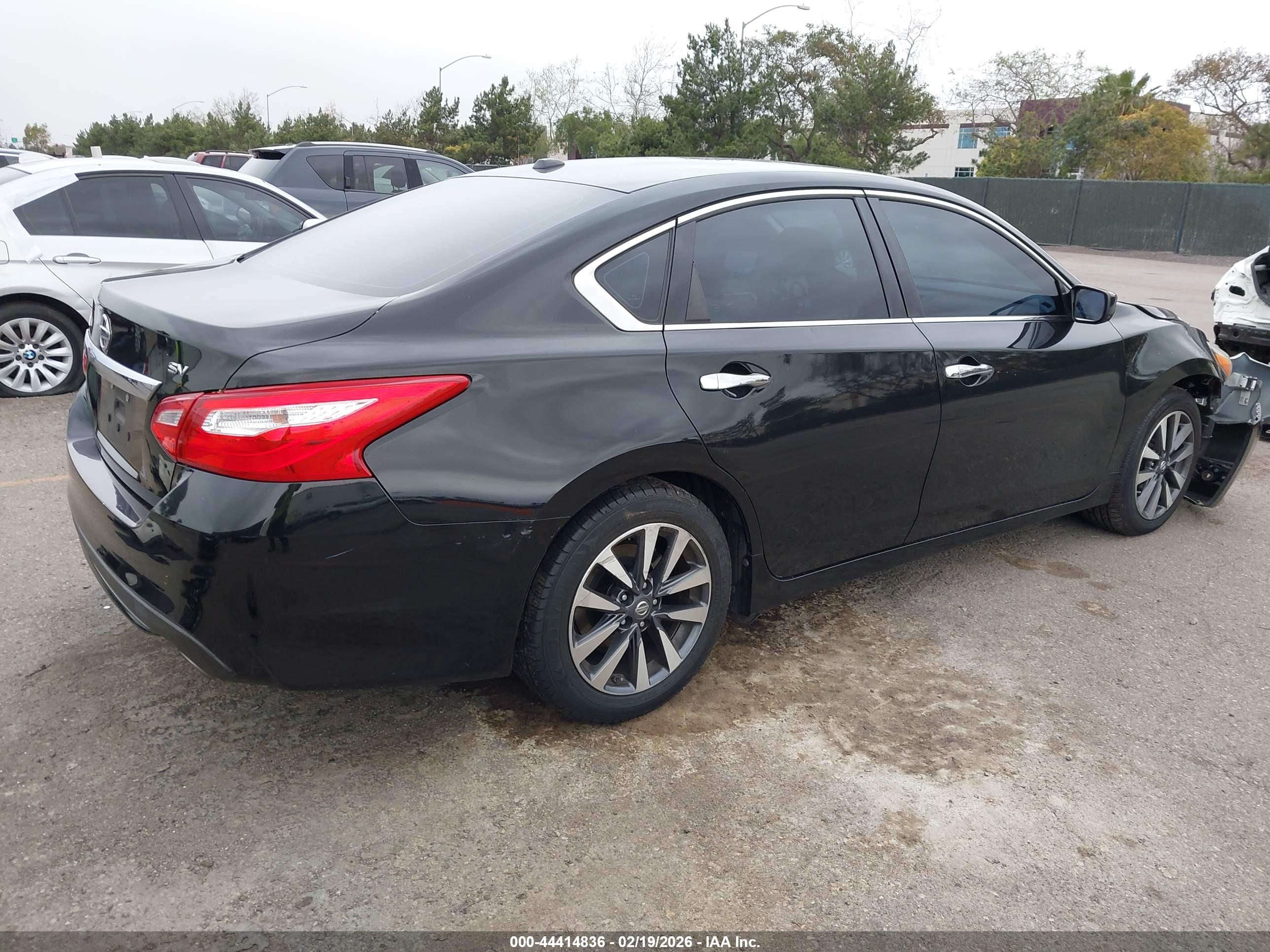 NISSAN ALTIMA image 4