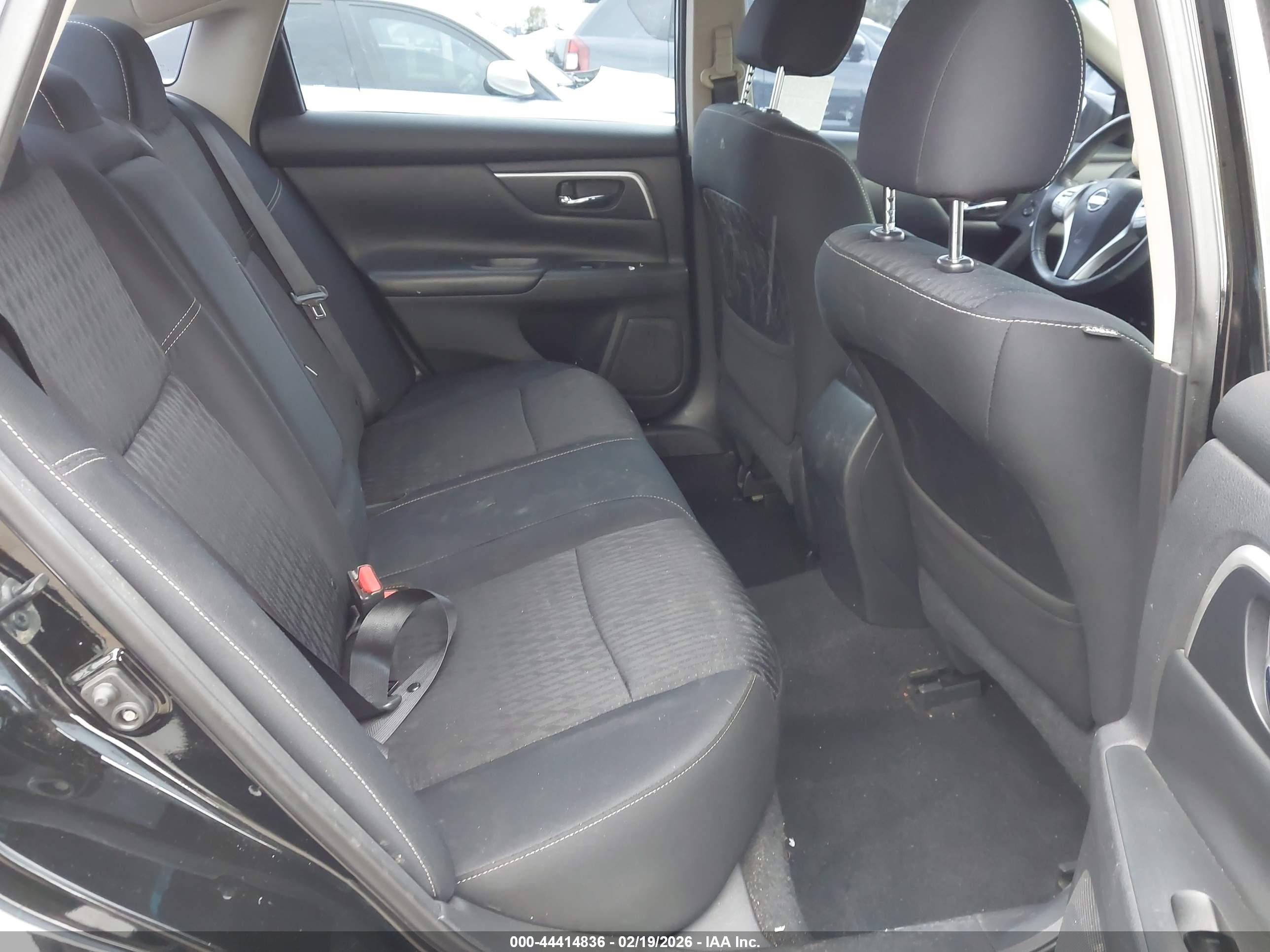 NISSAN ALTIMA image 8
