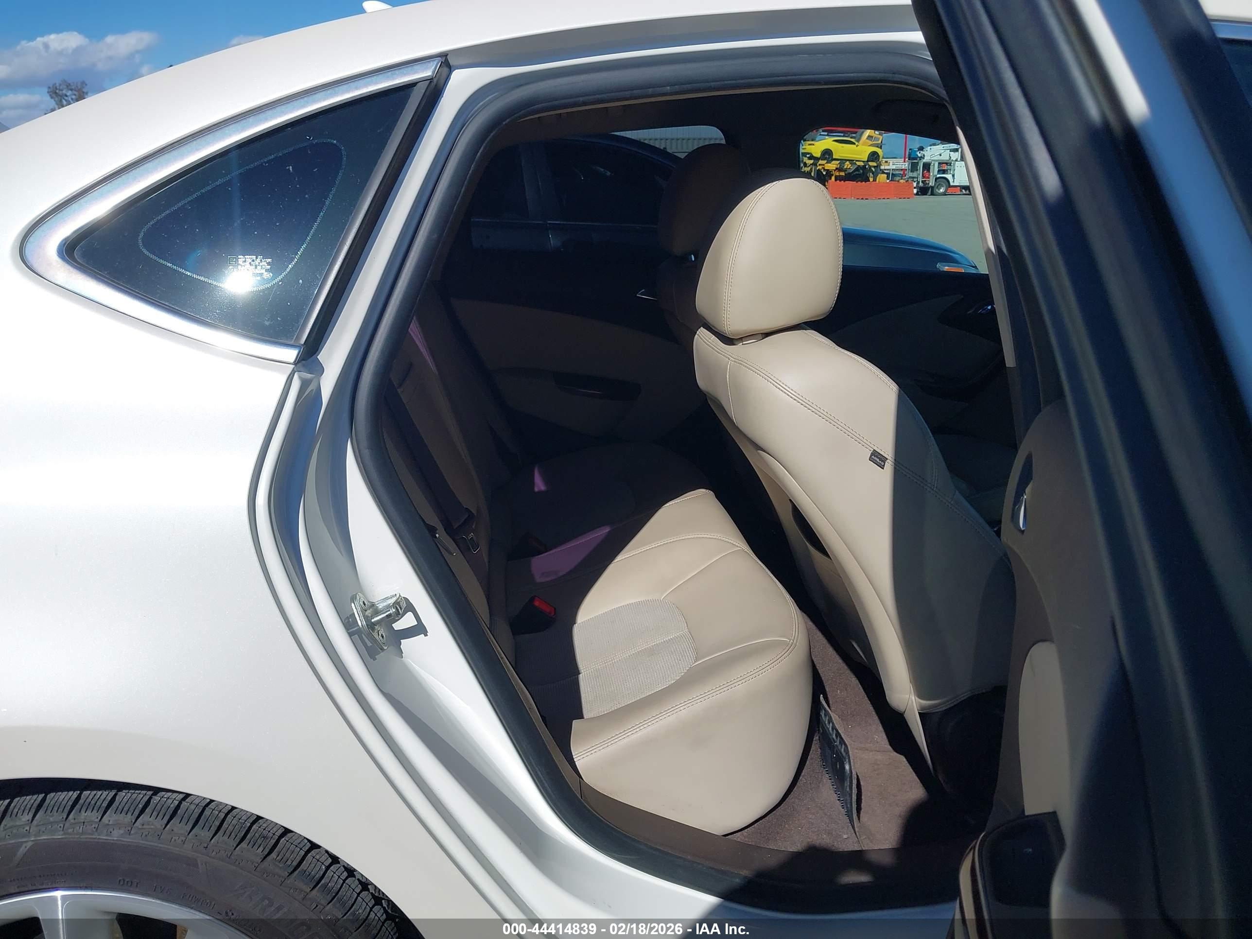 BUICK VERANO image 8