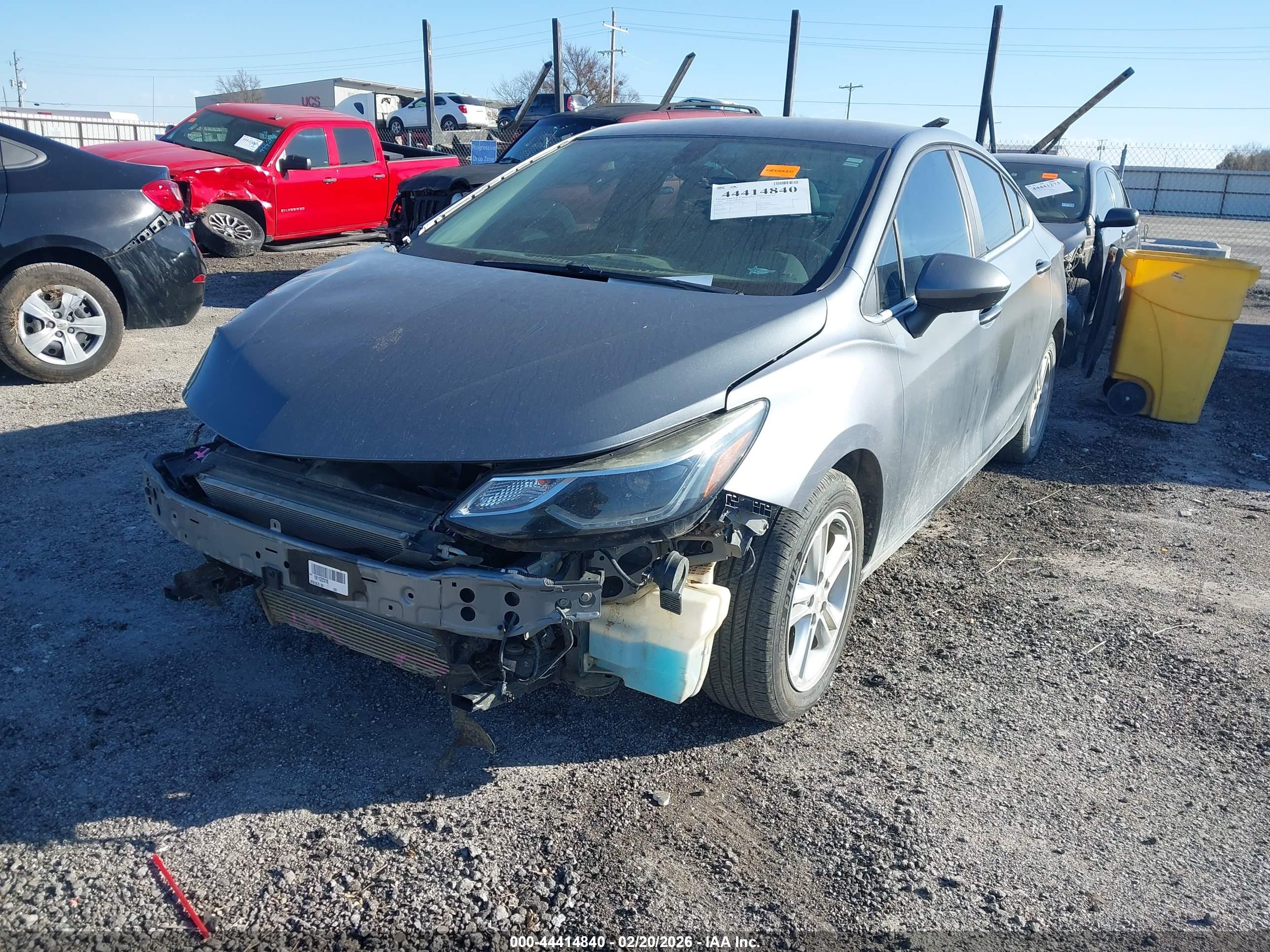 CHEVROLET CRUZE image 2