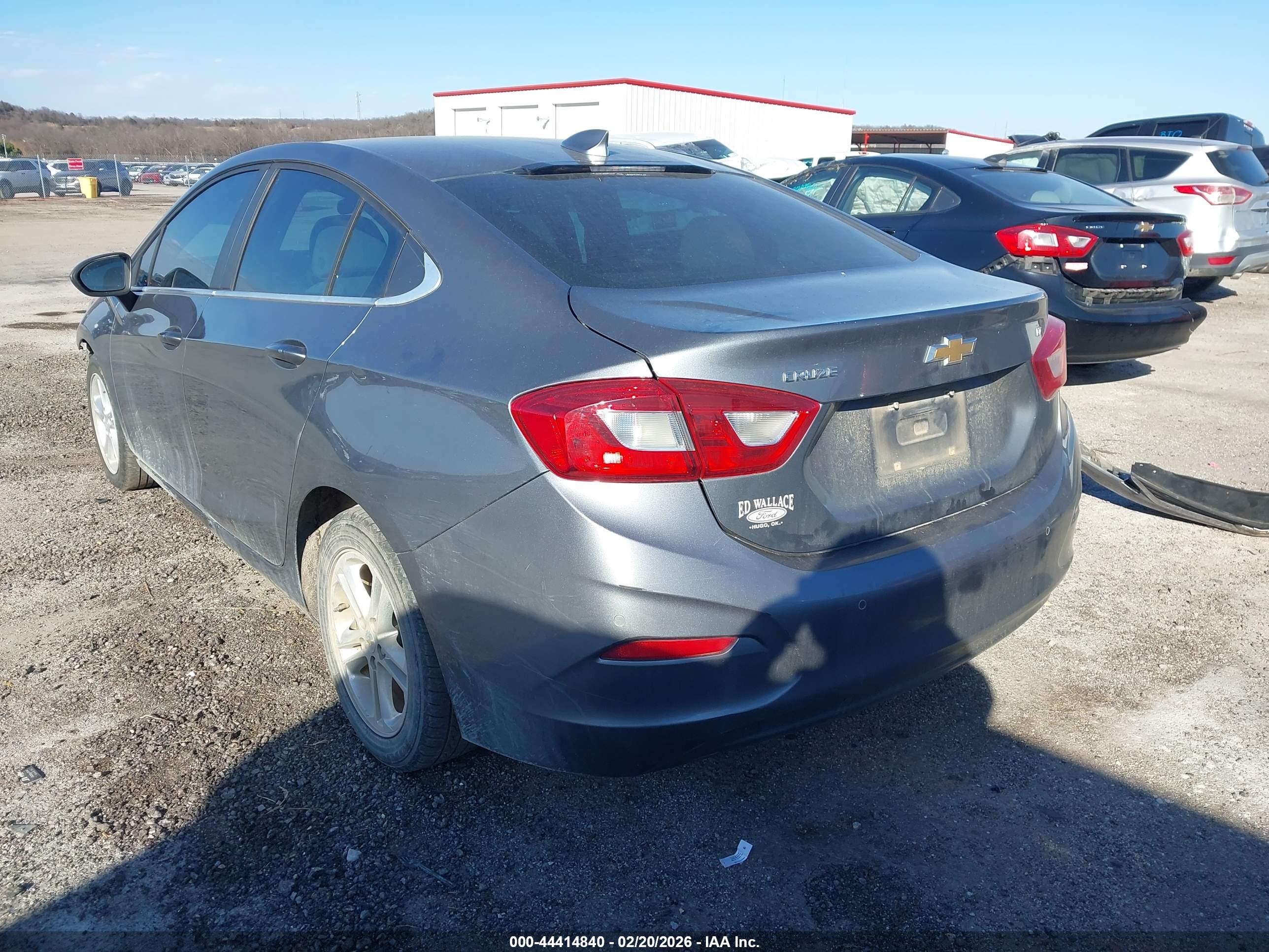 CHEVROLET CRUZE image 3