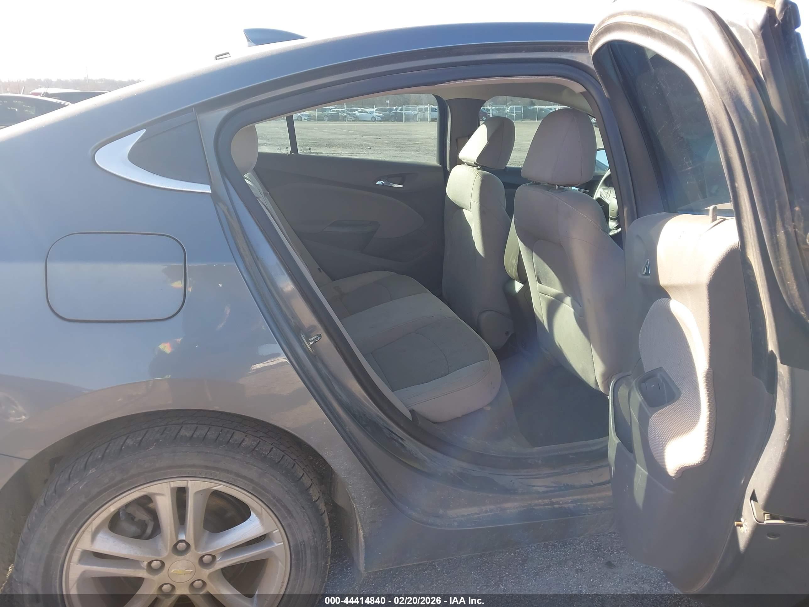 CHEVROLET CRUZE image 8