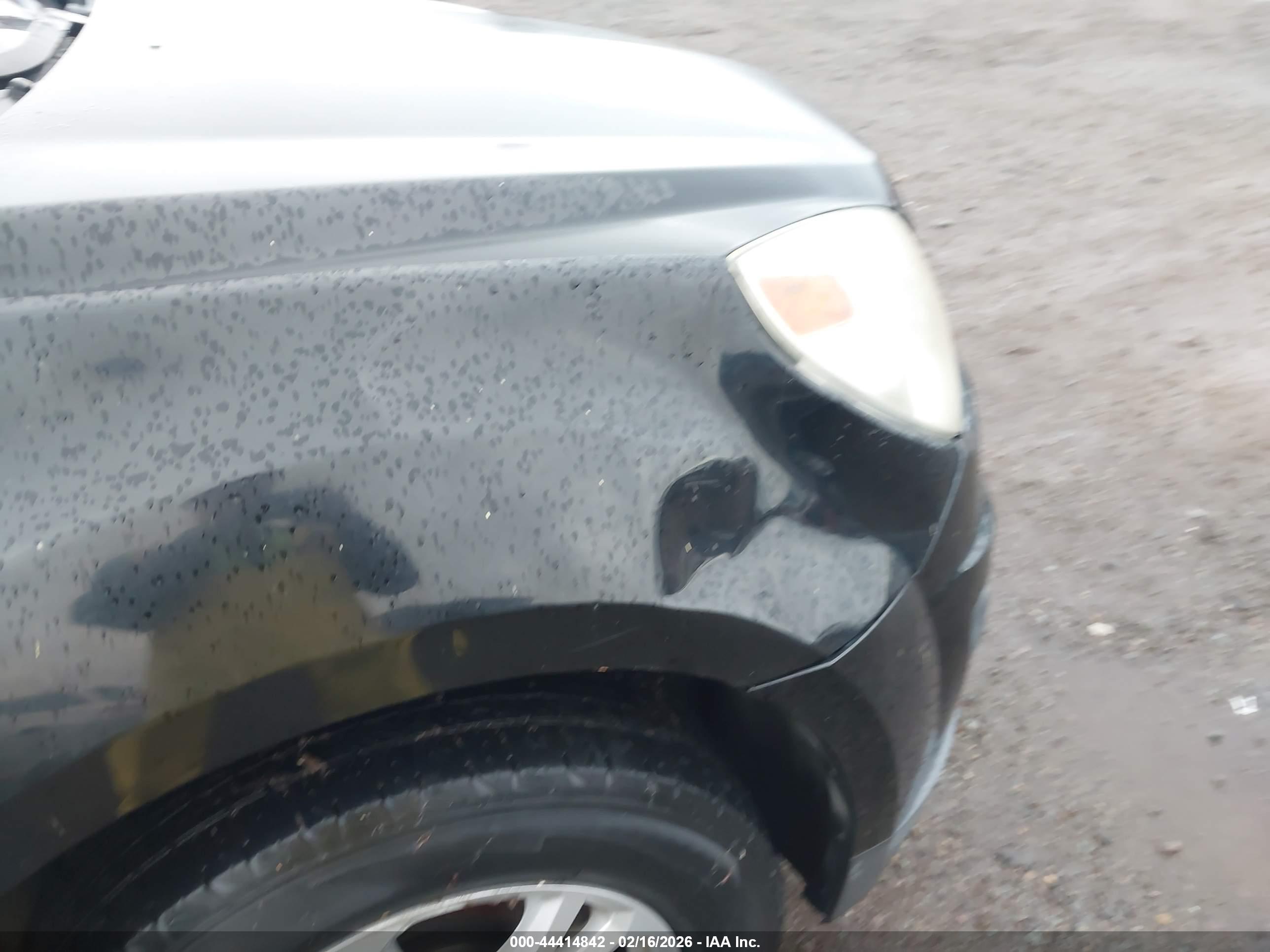 CHEVROLET EQUINOX image 6