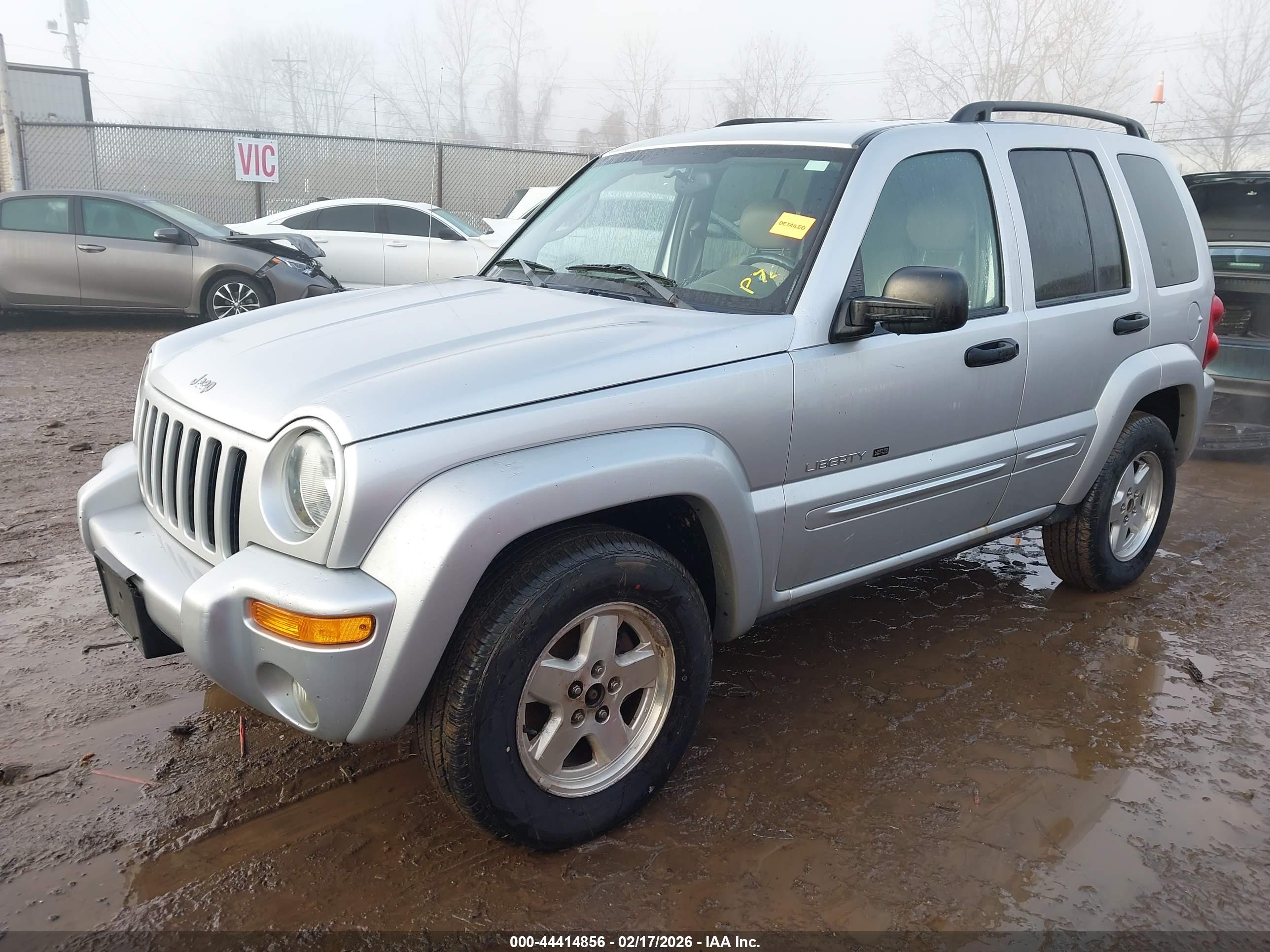 JEEP LIBERTY image 2