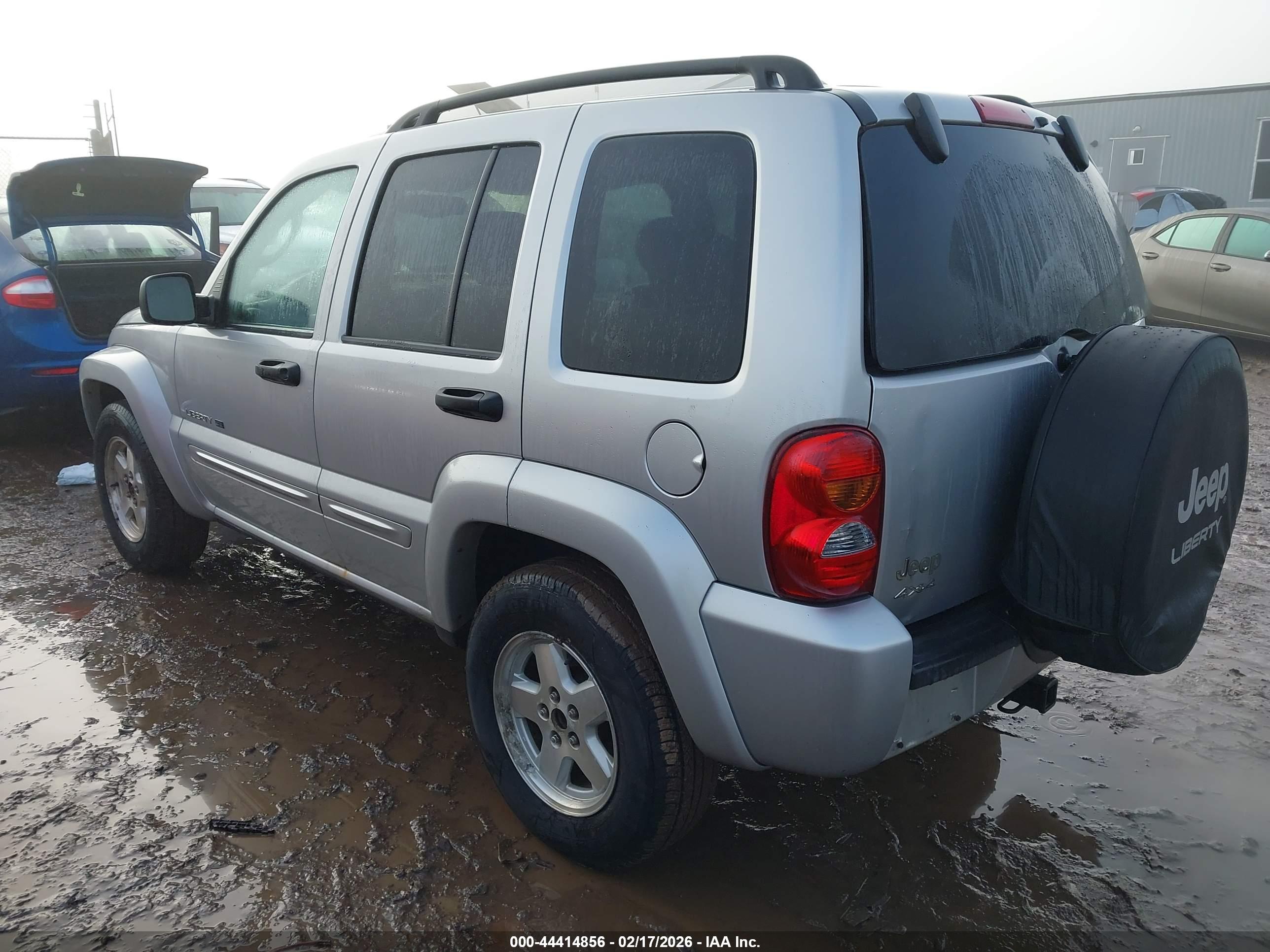 JEEP LIBERTY image 3