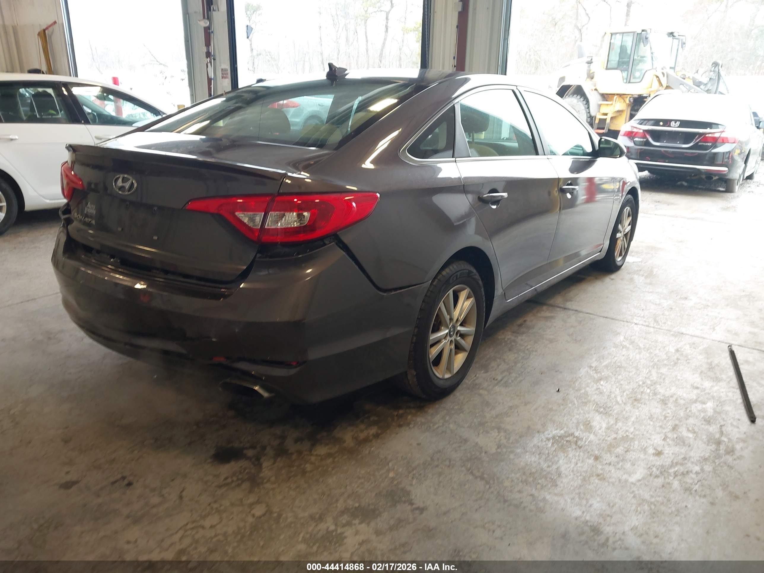 HYUNDAI SONATA image 4