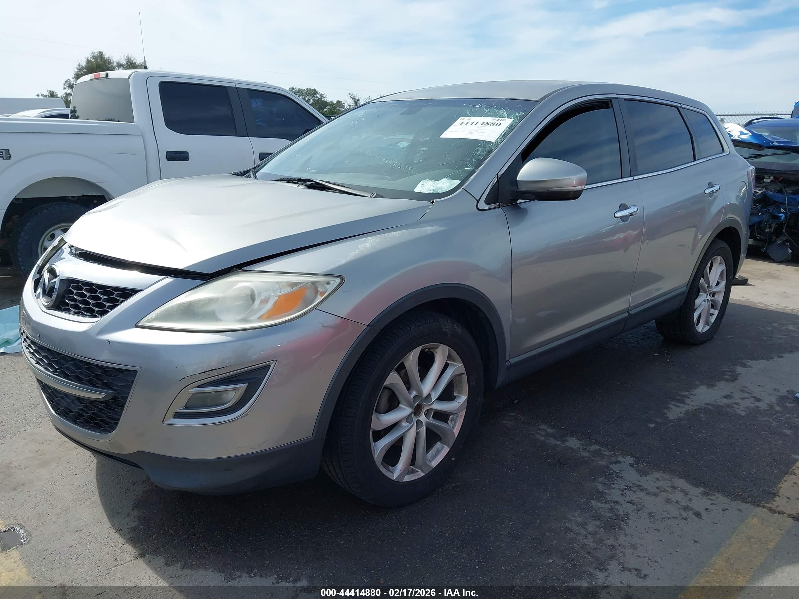 MAZDA CX-9 image 2
