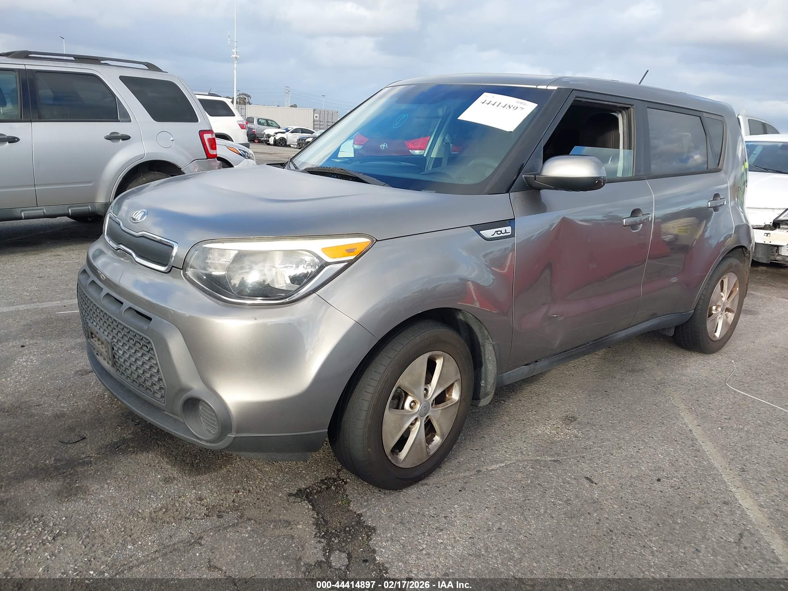 KIA SOUL image 2